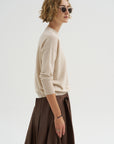Rina Pulli, Almond