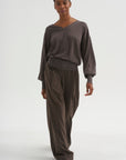 V-Neck Blause Sweater, Dark Taupe