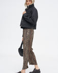 Claire Pant, Leopard