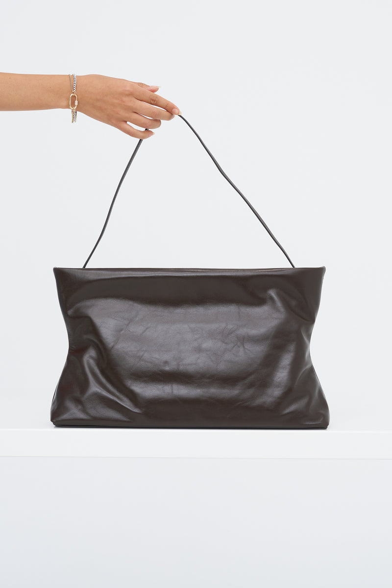 Lisette リゼッタ　エシャルプ・ガーズ　ペシェ Diessepi Pochette, Dark Brown – Kick Pleat