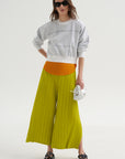 Mellow Pleats, Mustard
