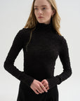 Harriet Top, Black
