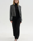 Harriet Top, Black