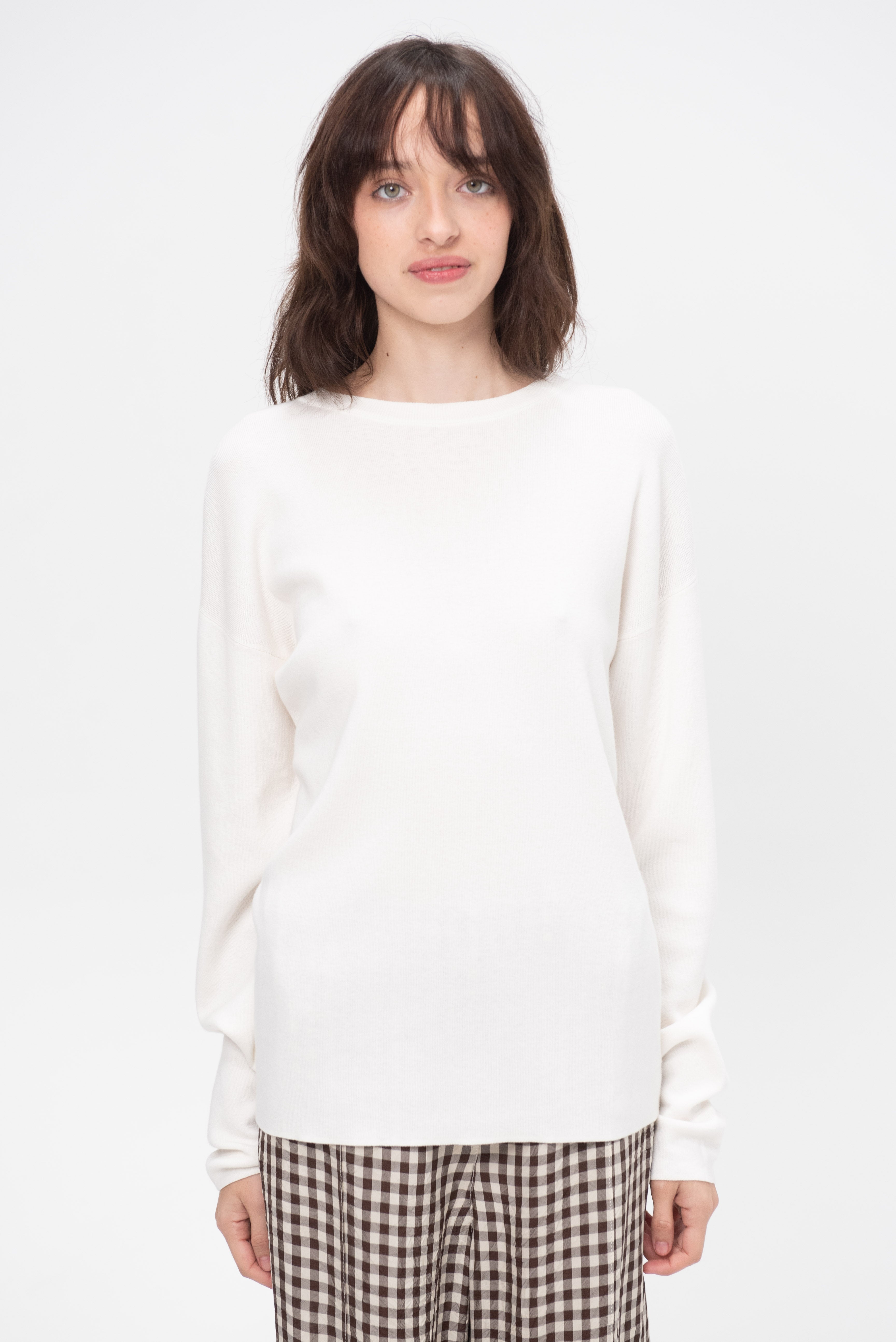 Extreme Cashmere N°393 Bravo, Snow – Kick Pleat Extreme Cashmere N°393 Bravo, Snow – Kick Pleat