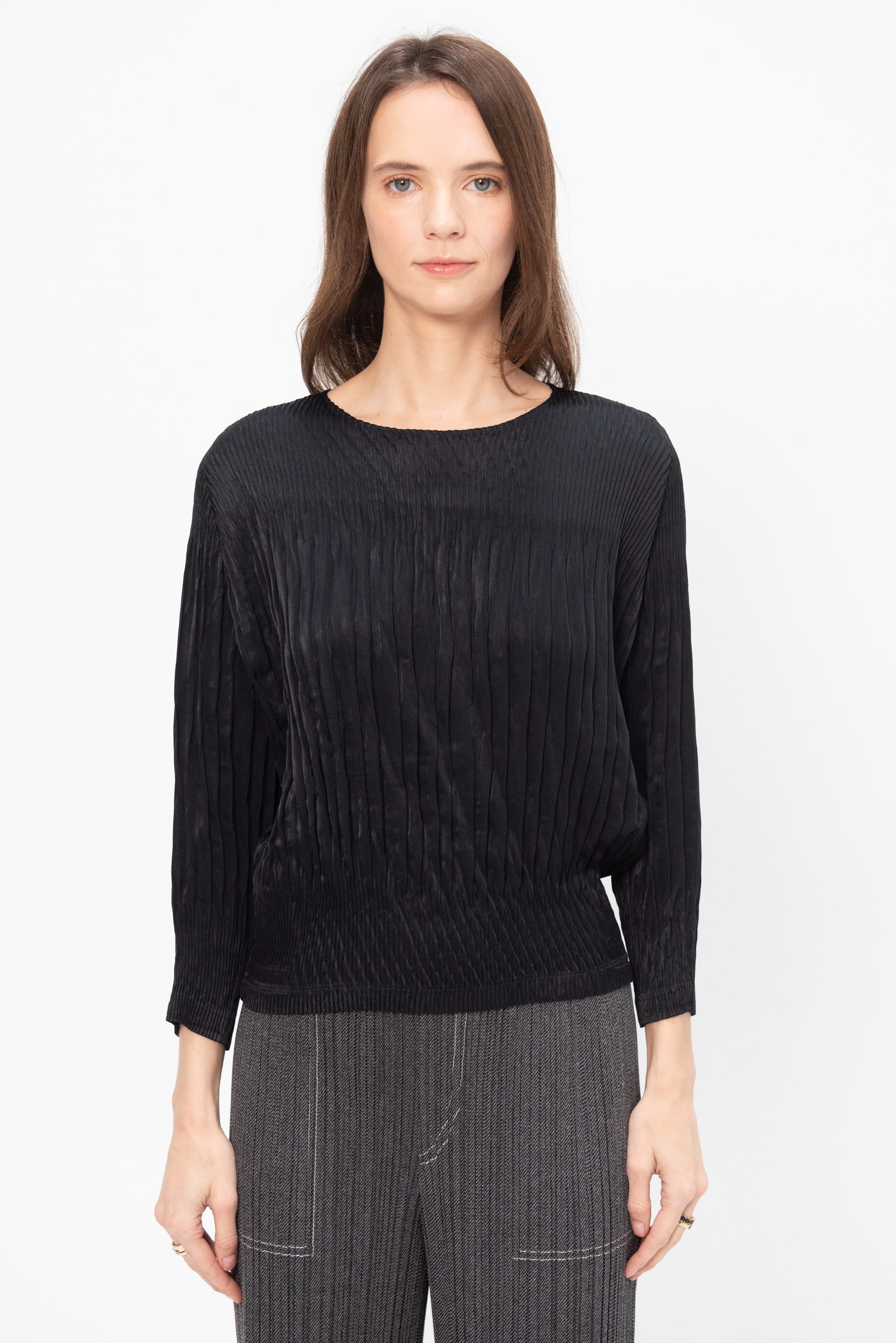 Suede Like Puff Pleats, Black