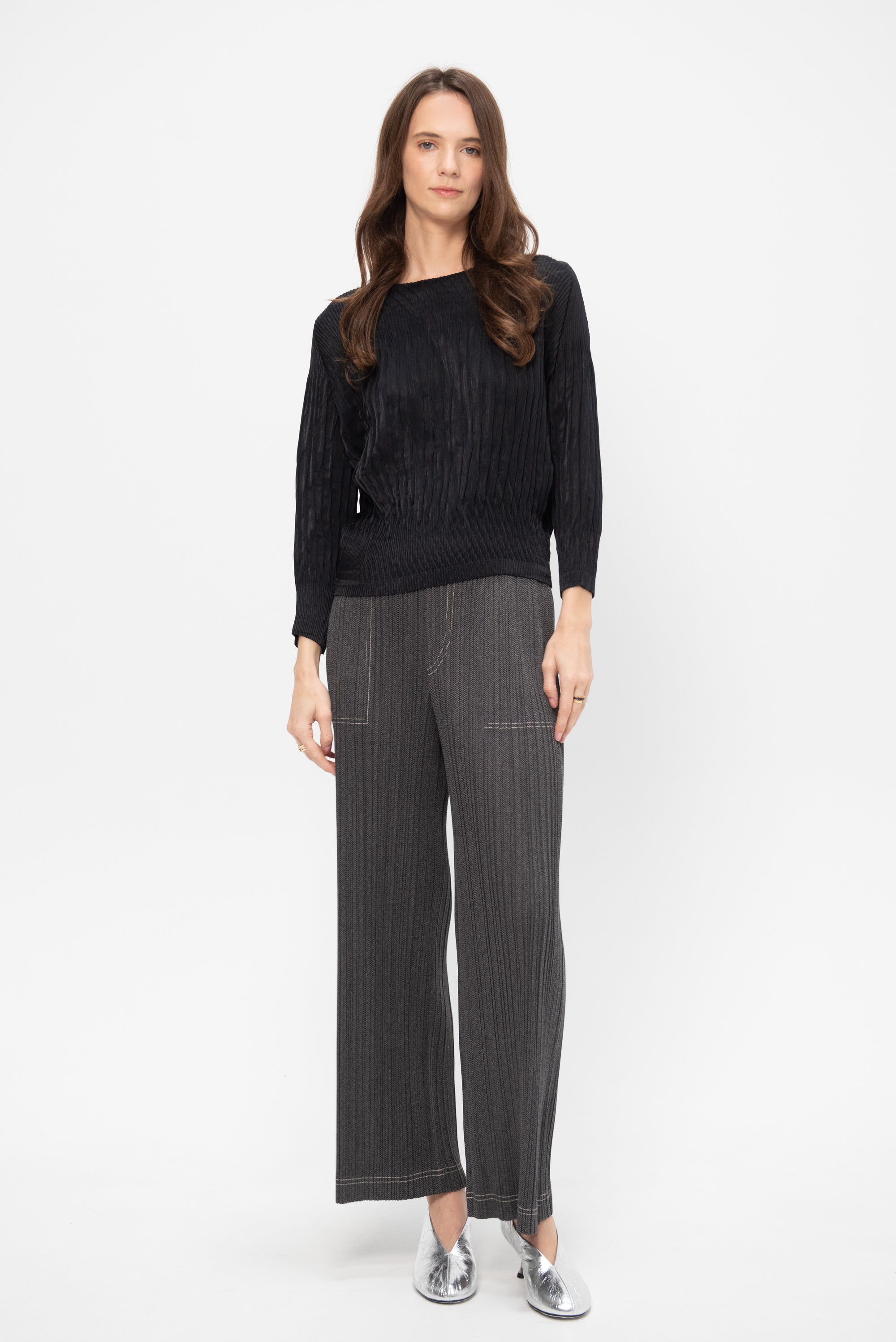 Suede Like Puff Pleats, Black