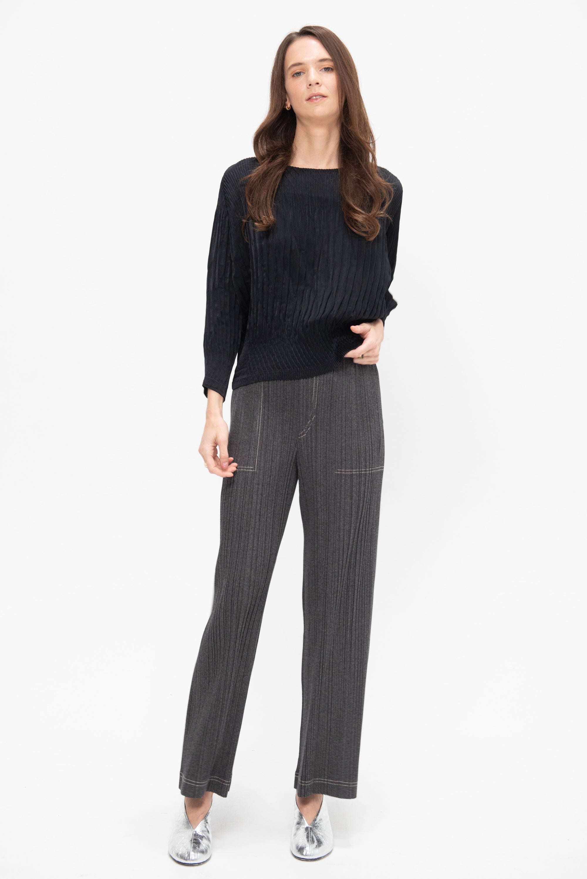 Suede Like Puff Pleats, Black