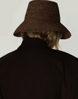 Felix Bucket, Dark Earth