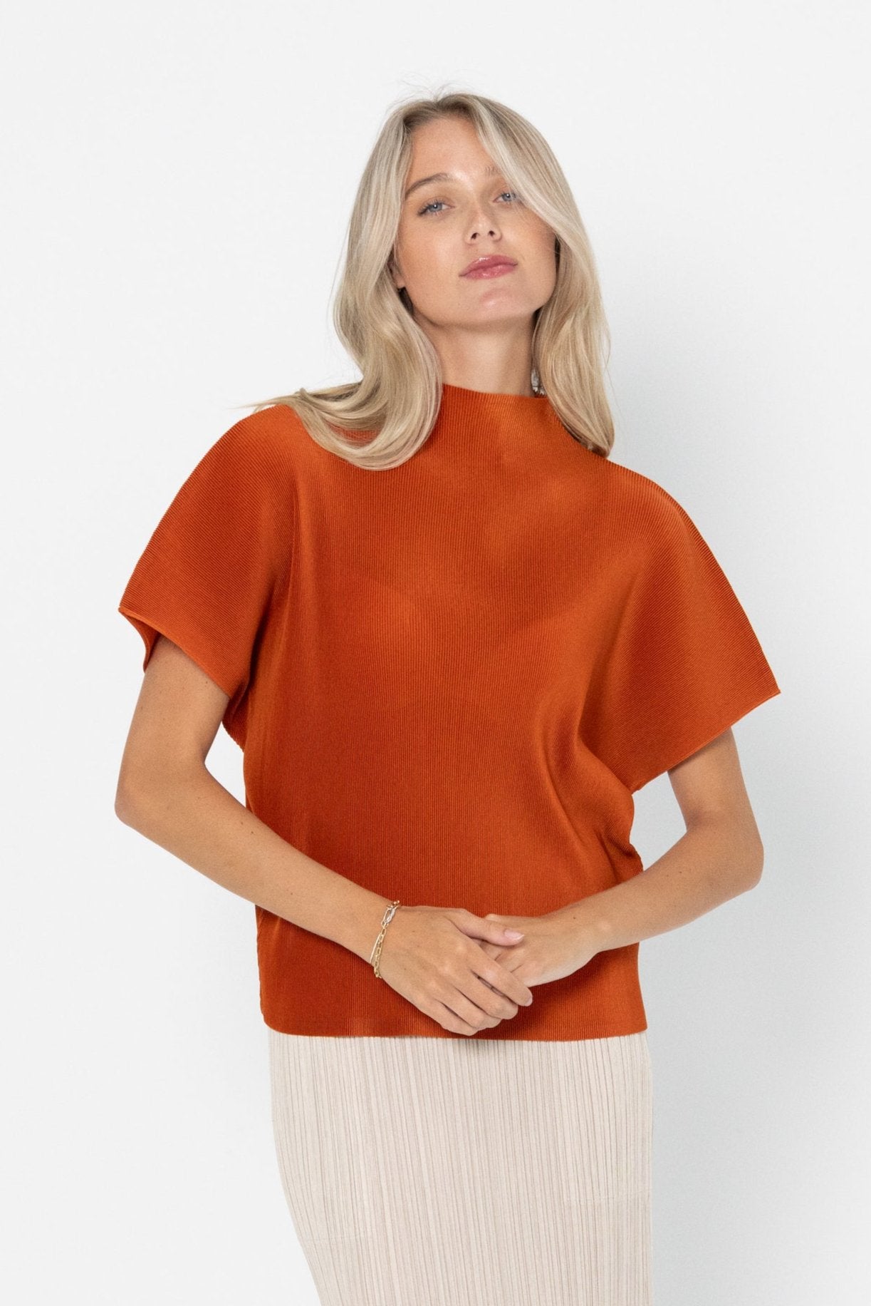 PLEATS PLEASE ISSEY MIYAKE MIST July