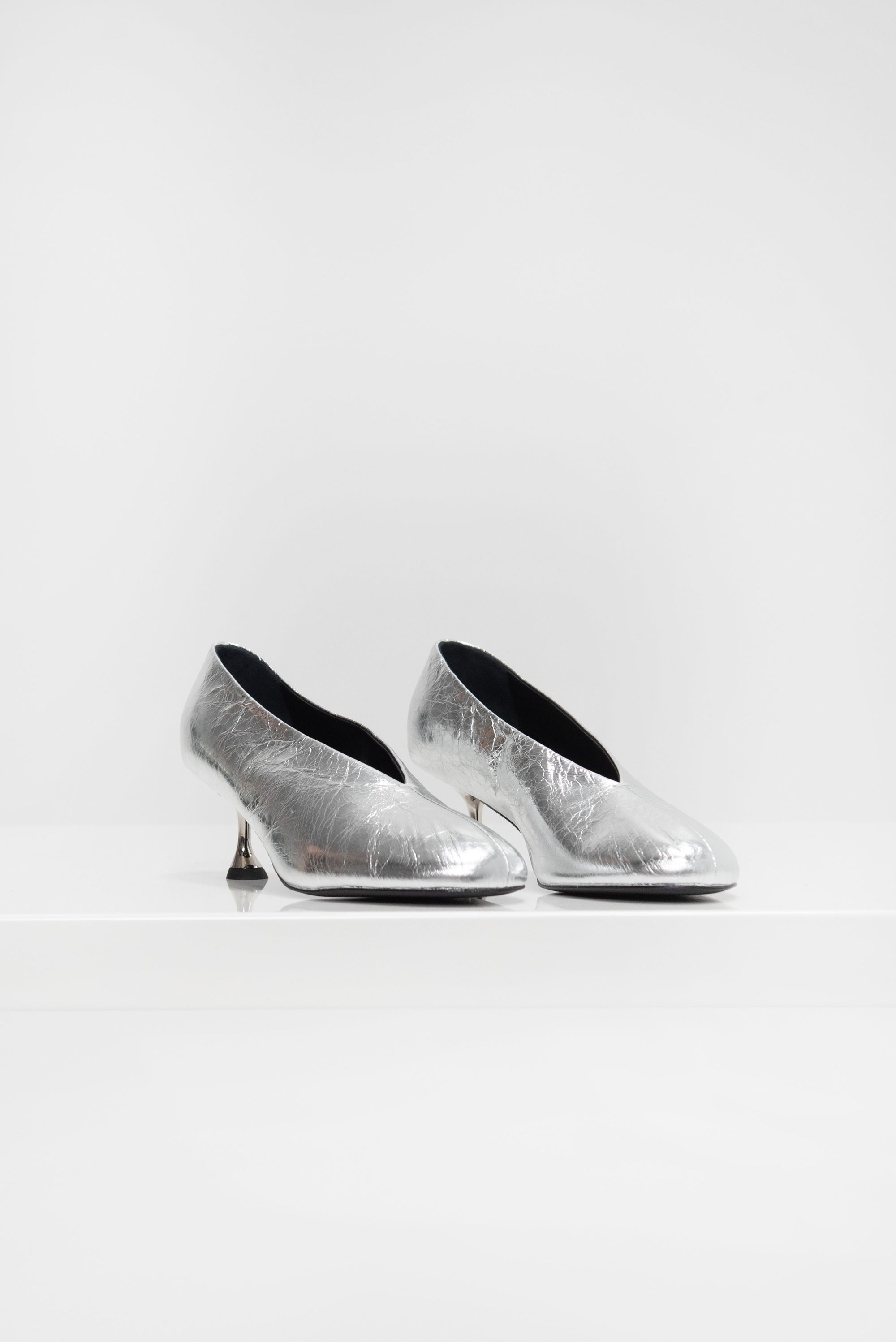 Tee Pumps, Silver