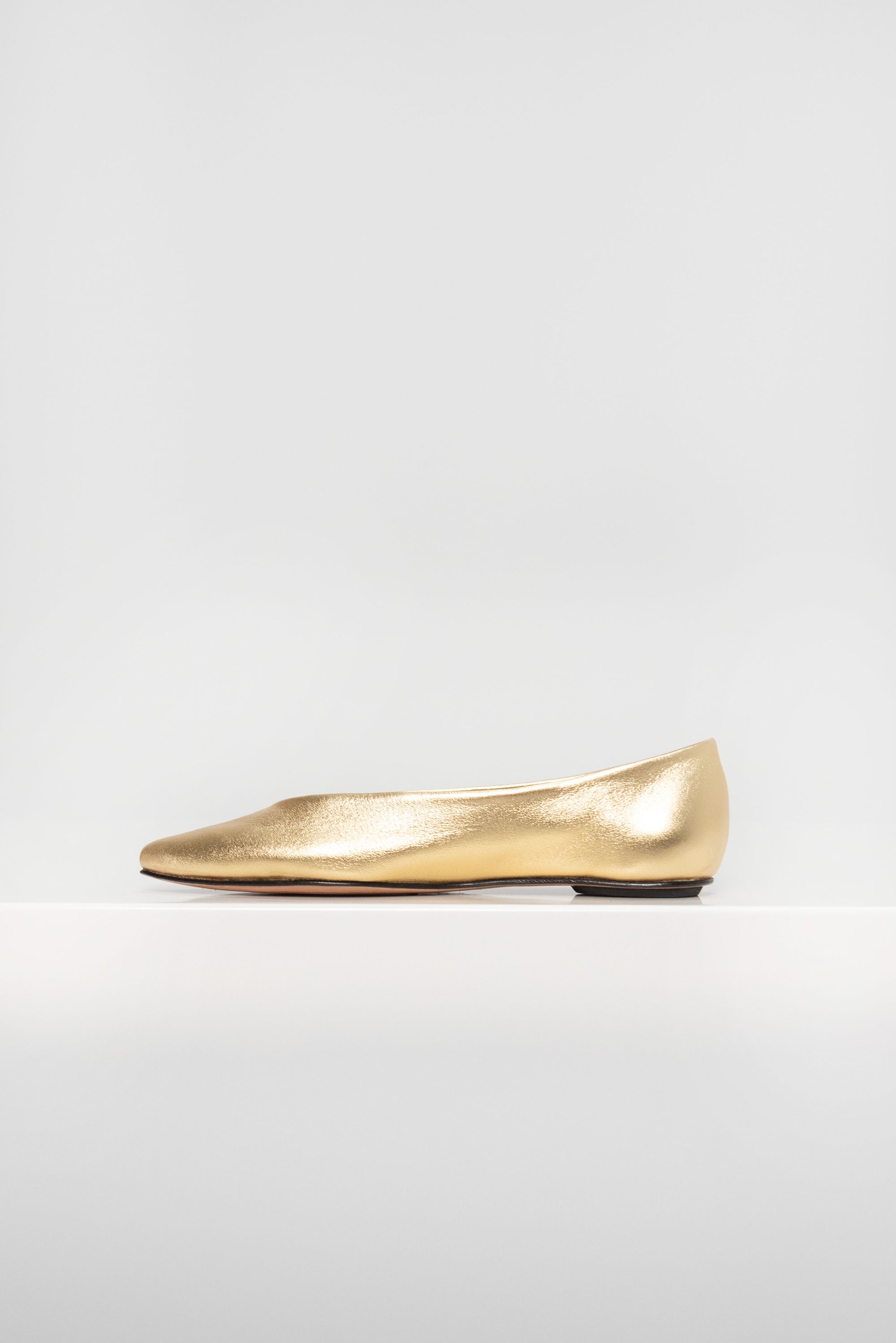 Everleigh Ballet, Gold