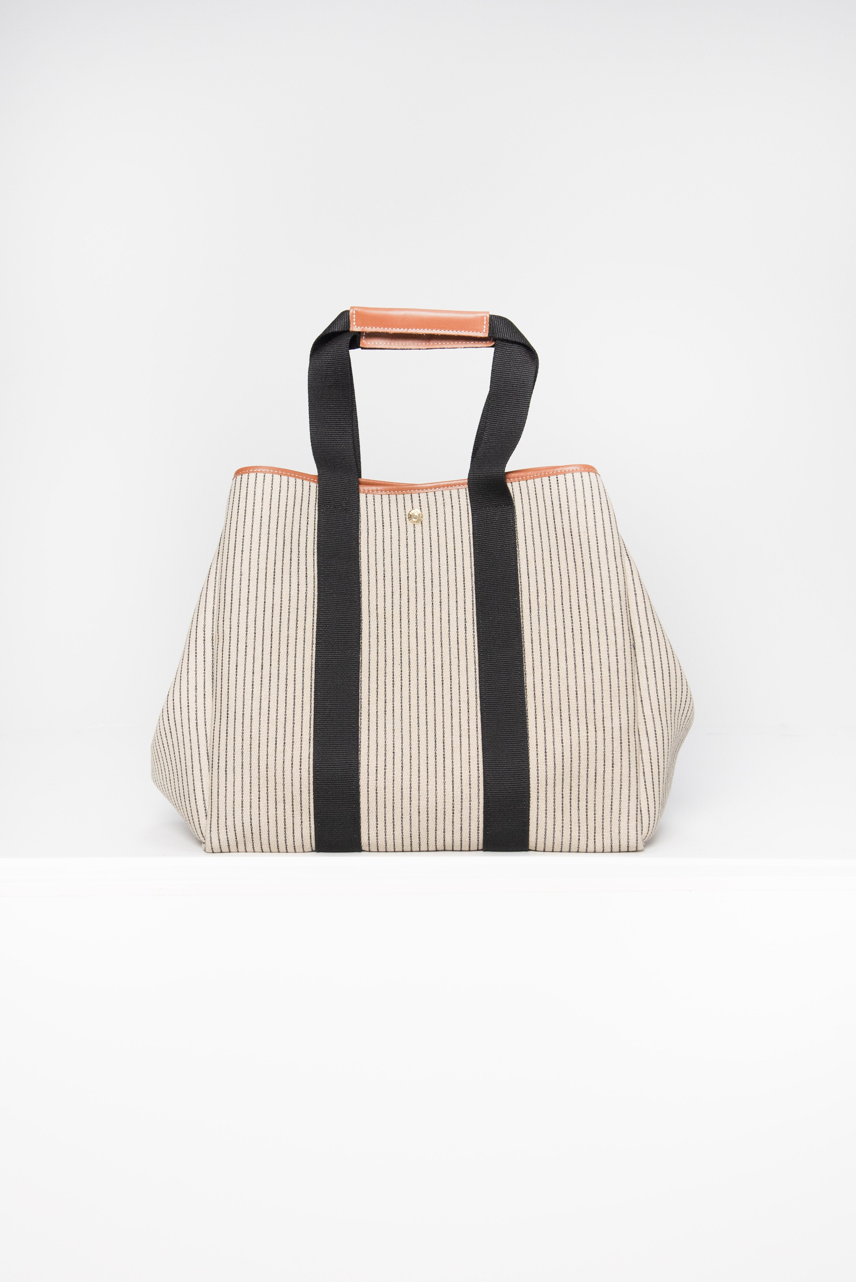 Rue de Verneuil Travers e L – Kick Pleat