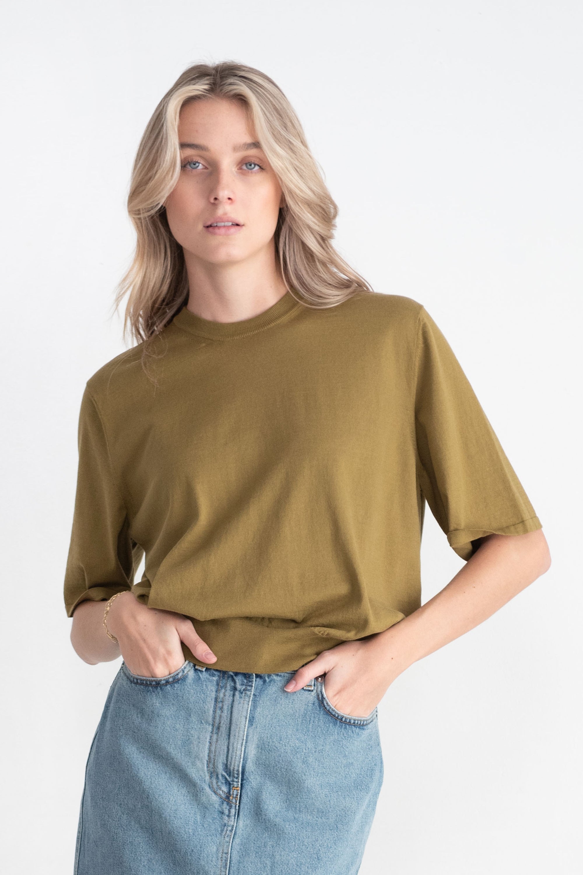 TIBI - Super Fine Gauge Perfect Short Sleeve Men's Pullover, Dark Hazel