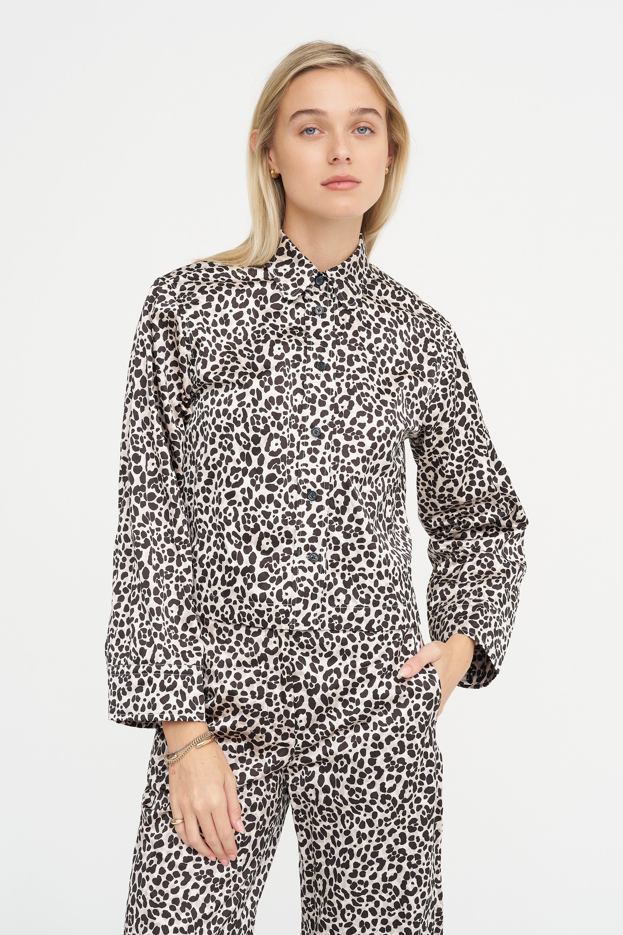 Long Sleeve Cheetah Shirt, Café Noir