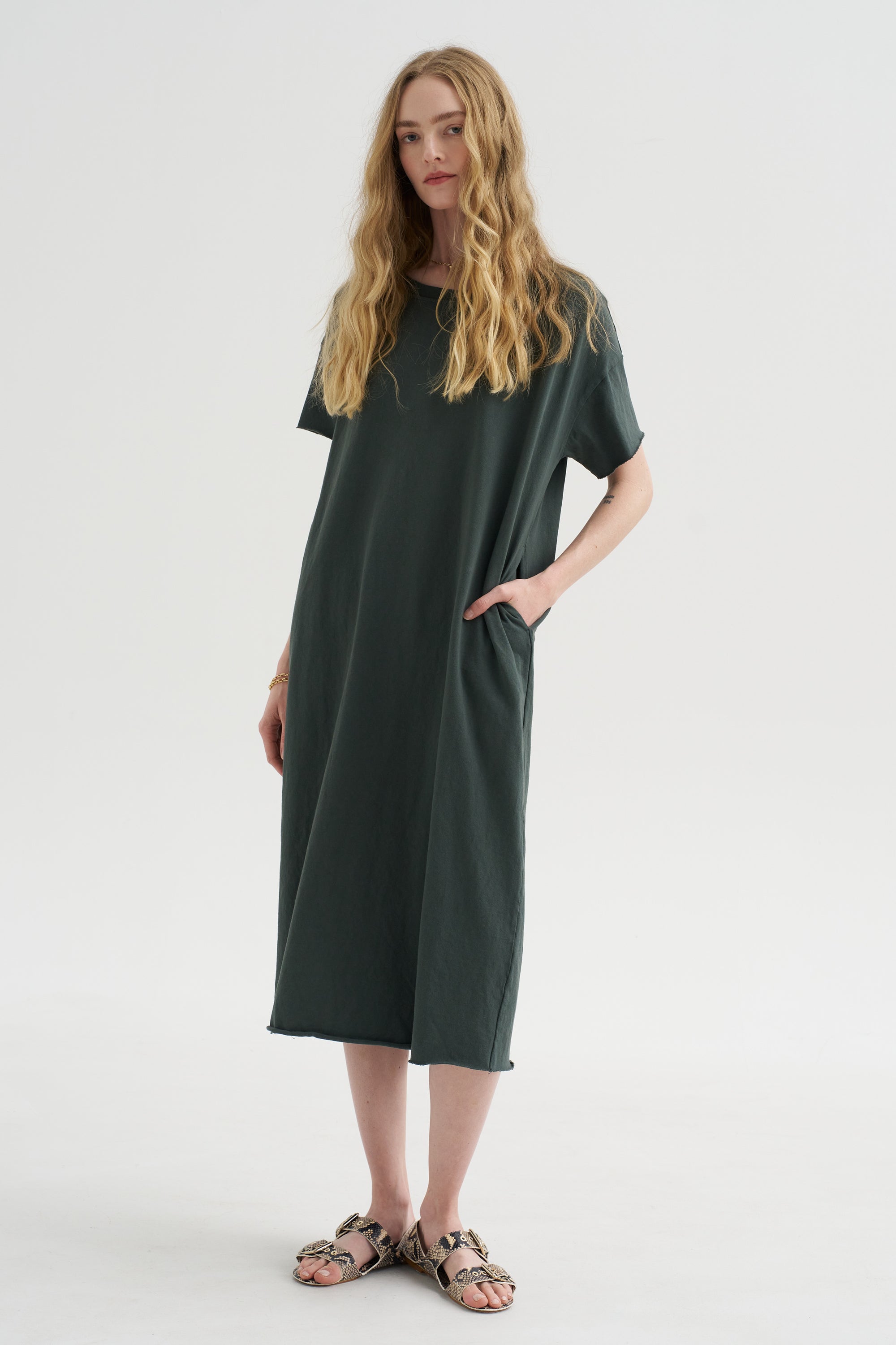 Long T-dress Hc, Thyme Kick Pleat Long T-dress Hc, Thyme Kick Pleat