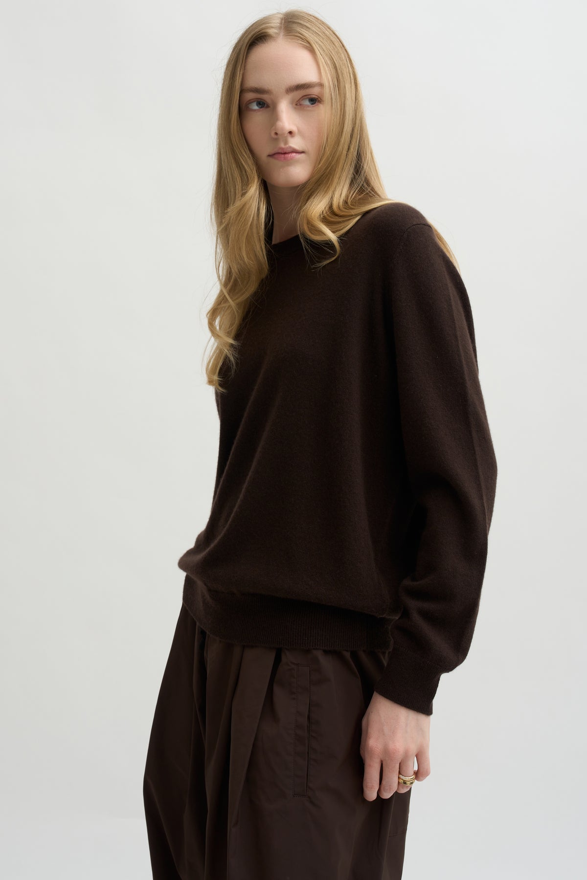 Round-Neck Sweater, Melasse