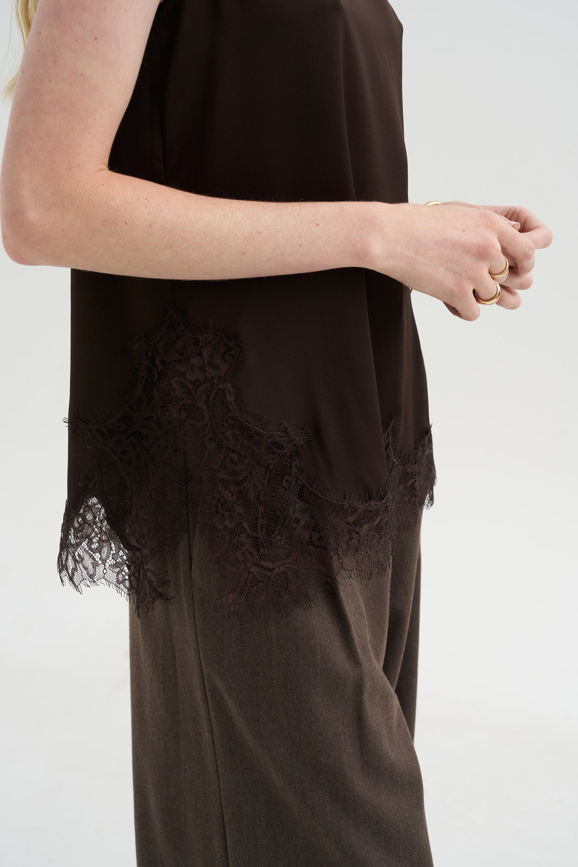 Sleeveless Tank, Melasse