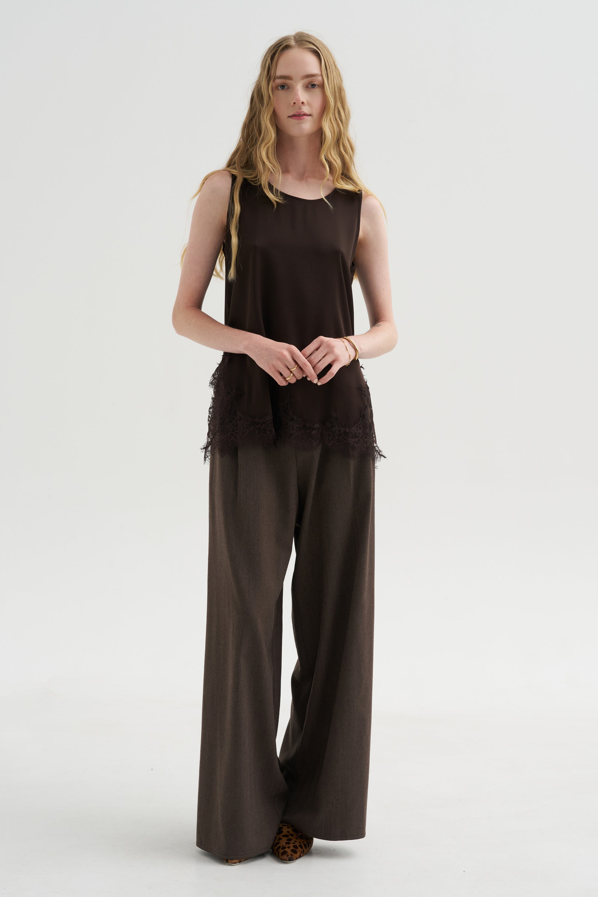 Sleeveless Tank, Melasse