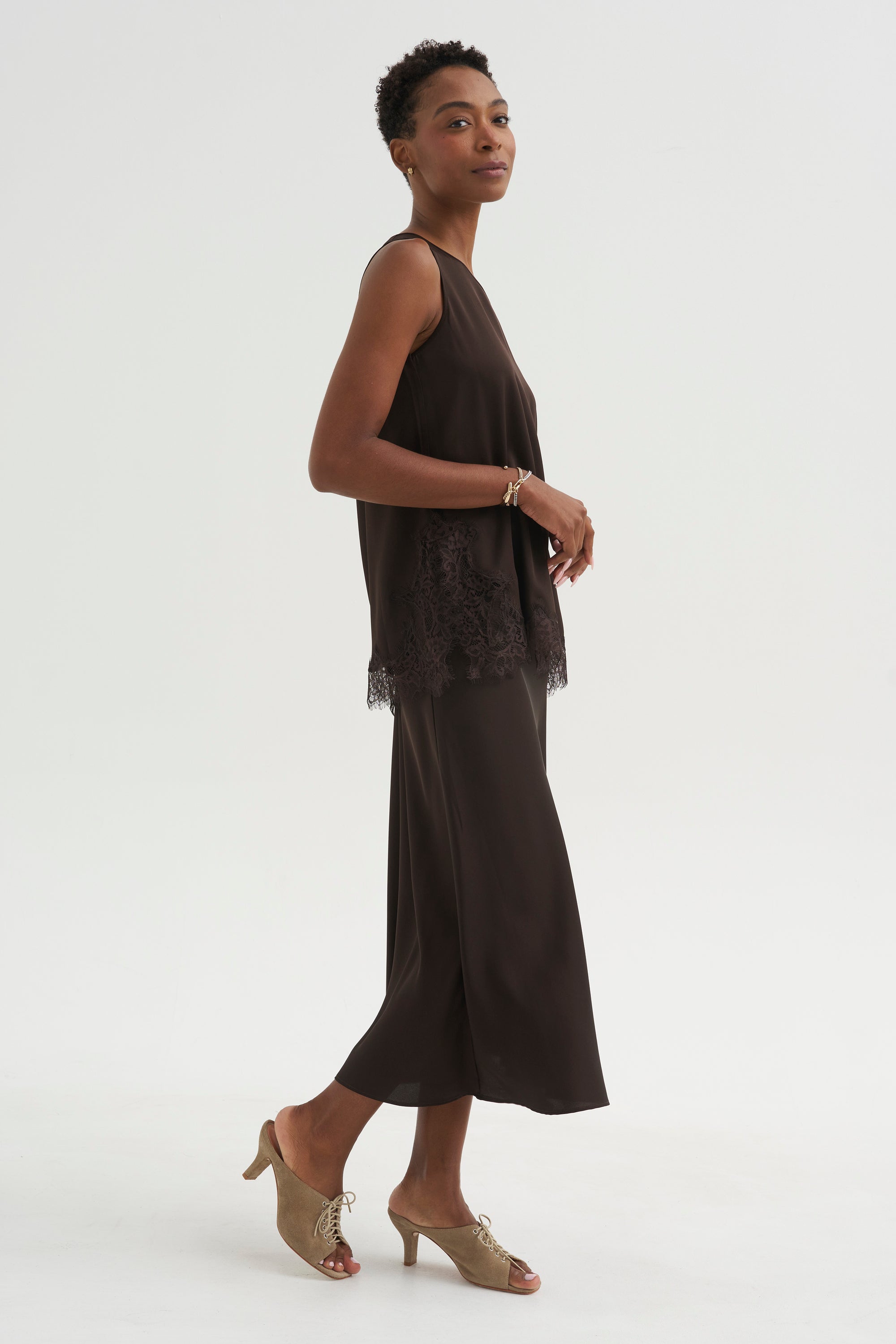 Sleeveless Tank, Melasse