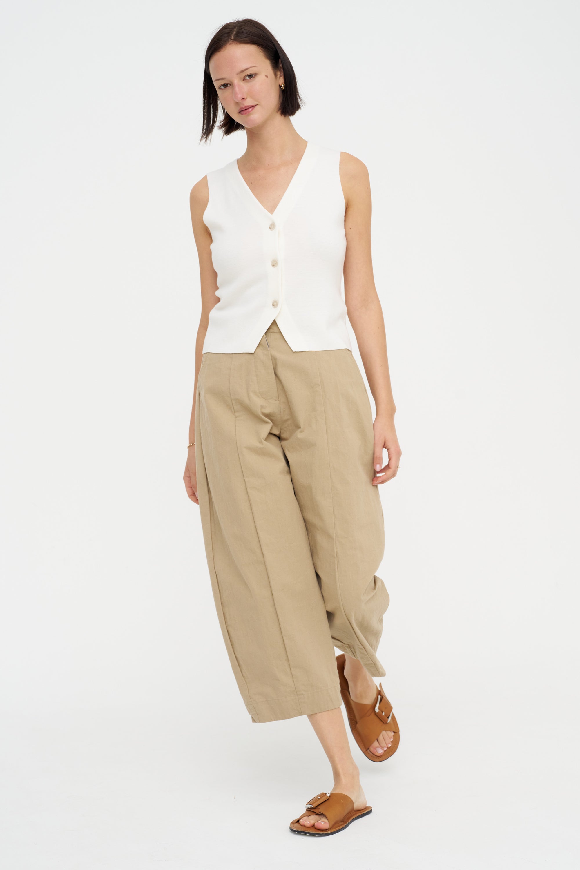 V-Neck Vest, Fleur De Sel