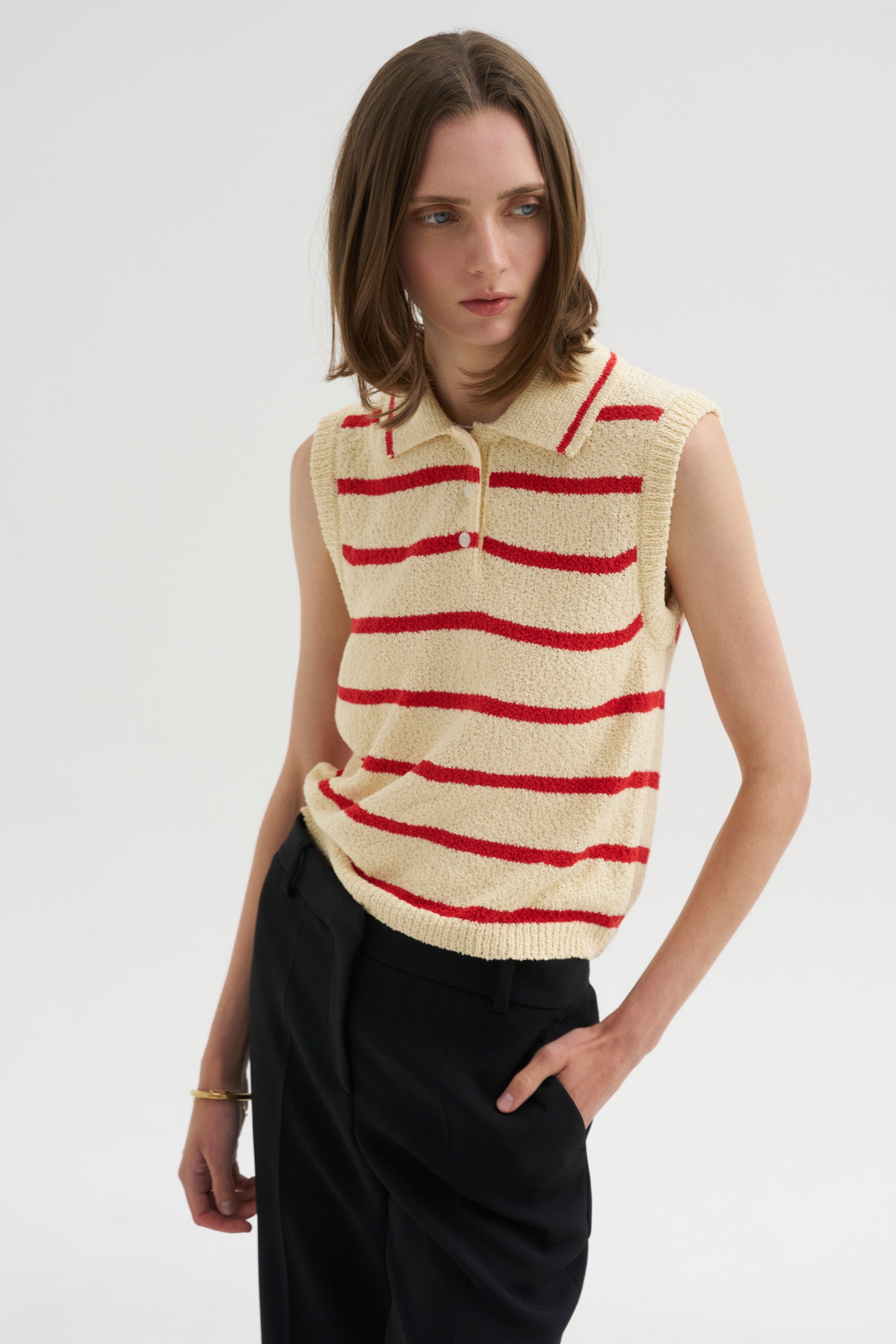Elmer Top, Ivory