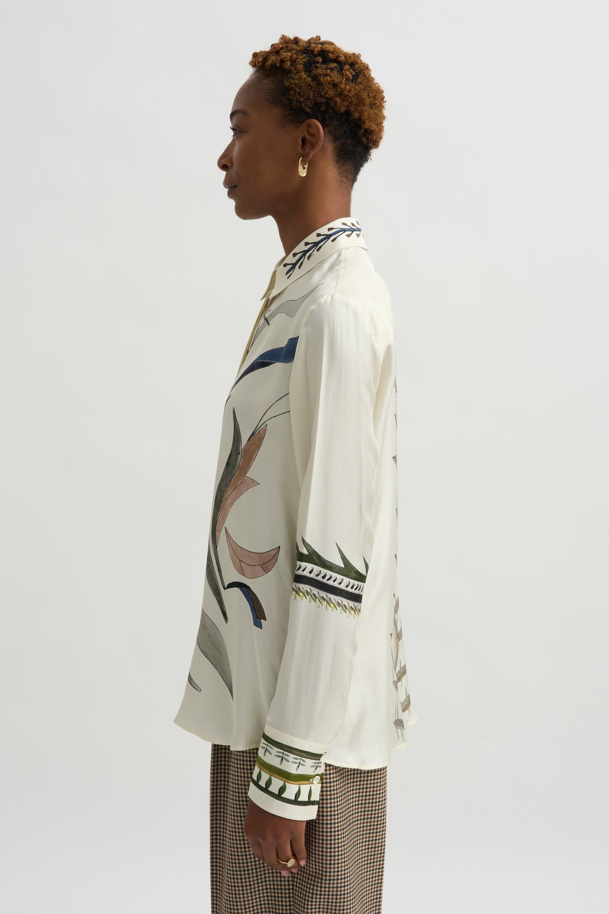 Chika Top, Macadamia