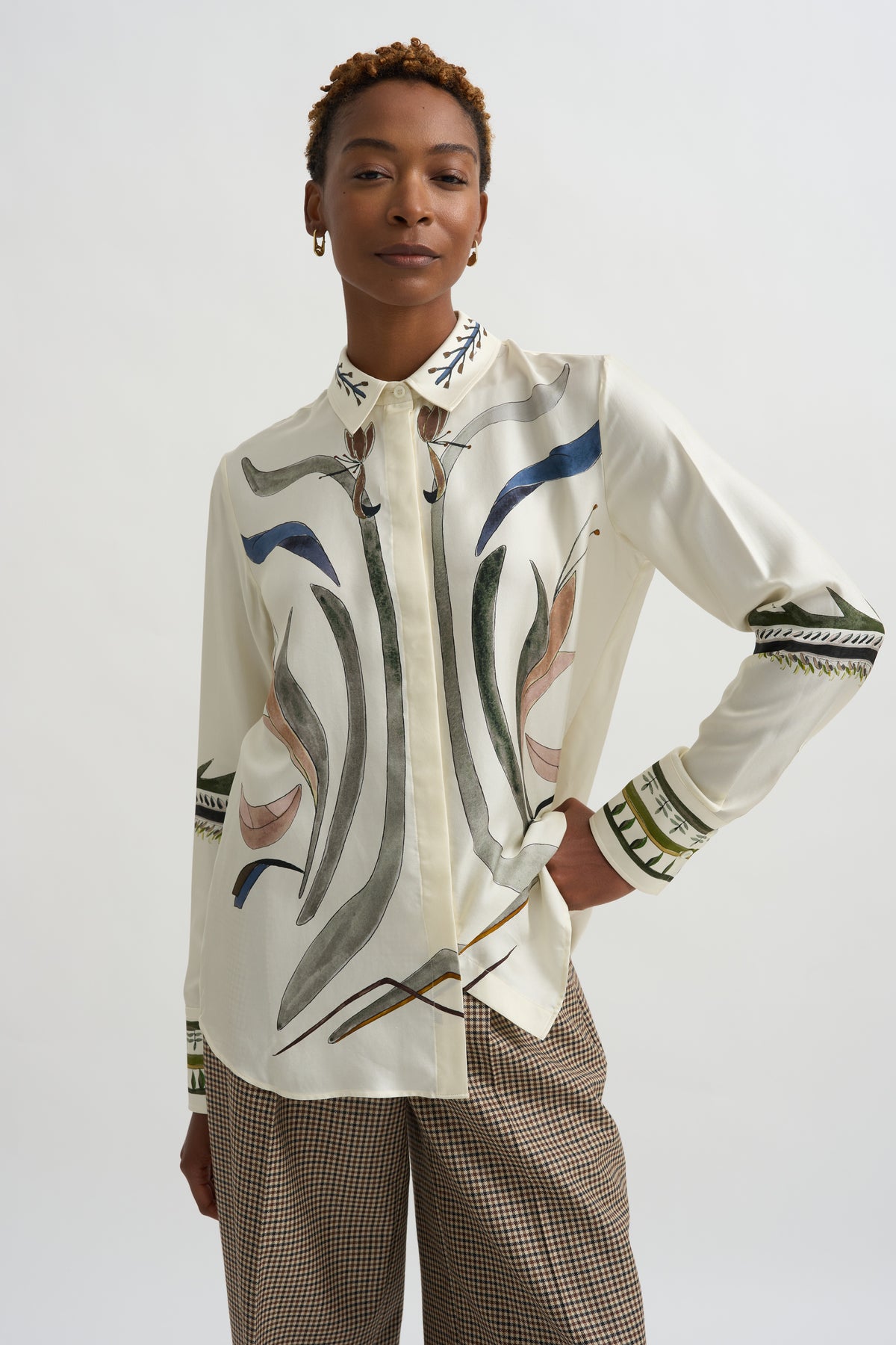 Chika Top, Macadamia