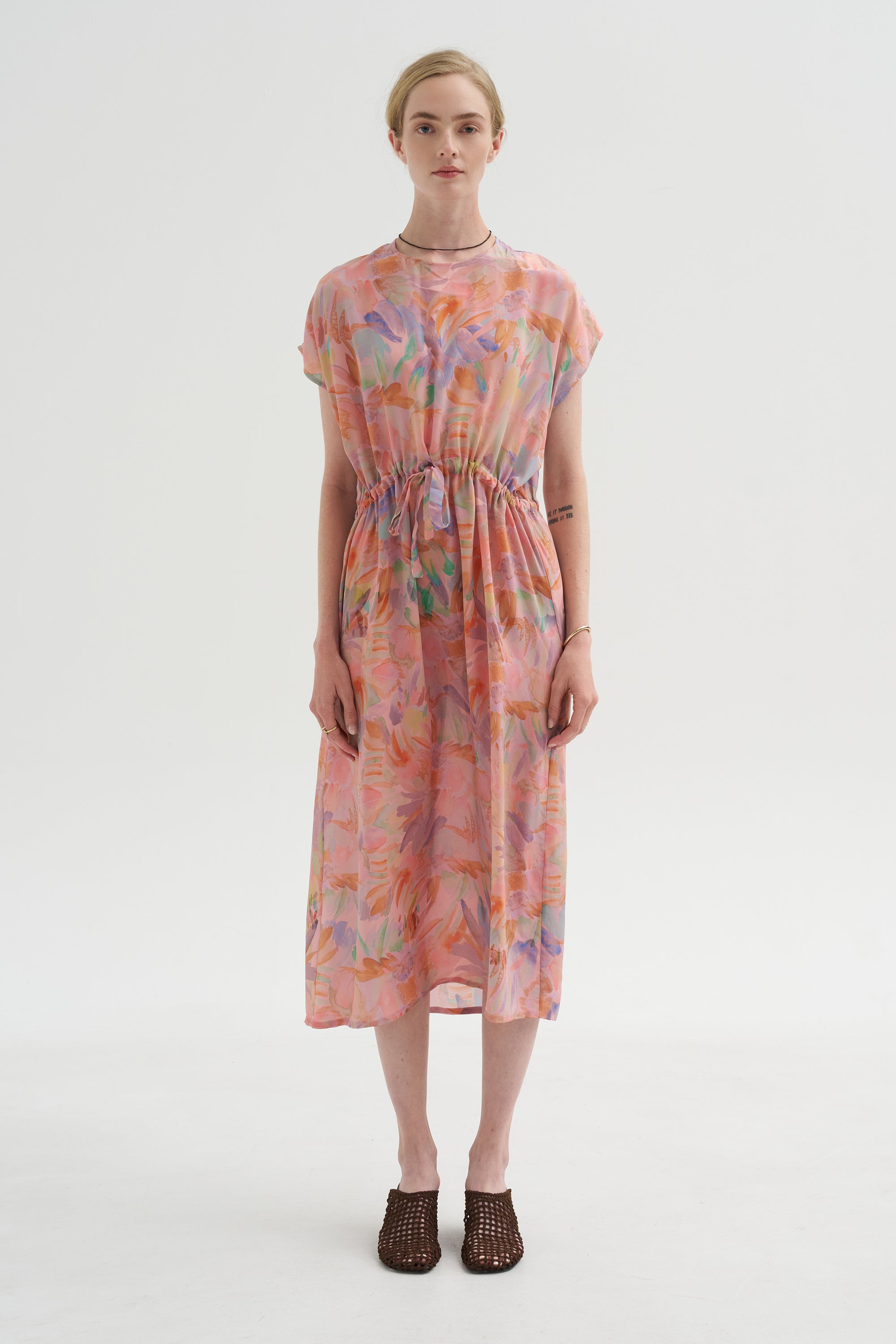 Simple Dress, Pink Bouquet