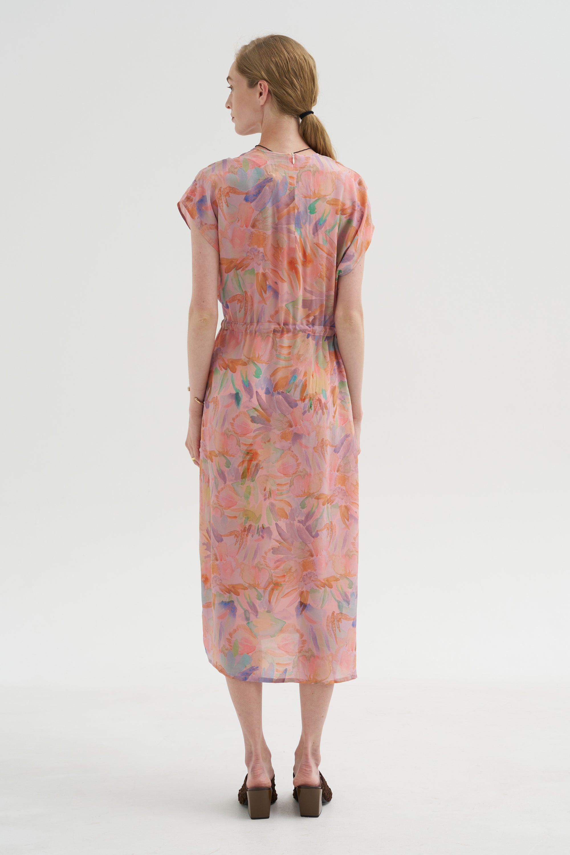 Simple Dress, Pink Bouquet