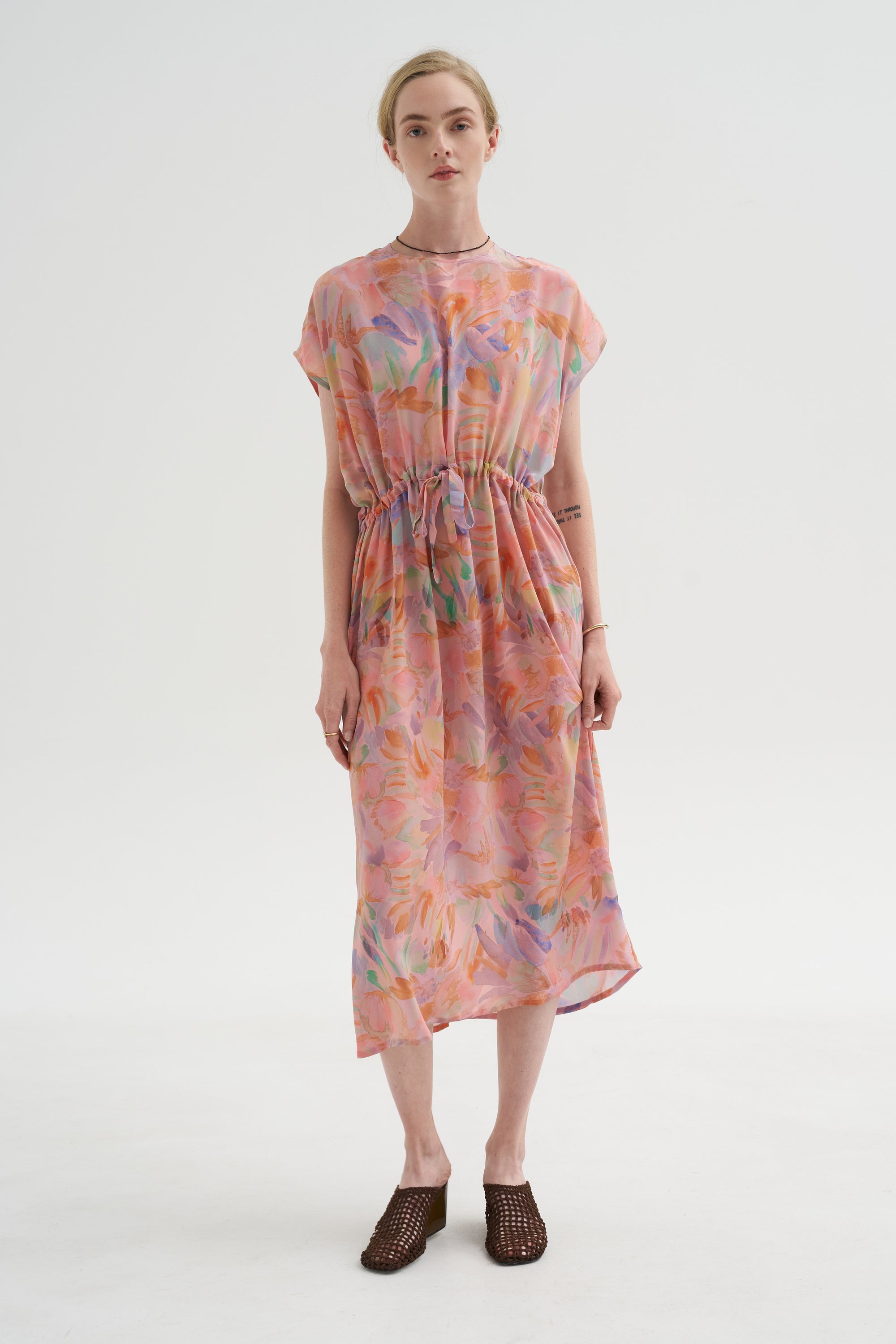Simple Dress, Pink Bouquet