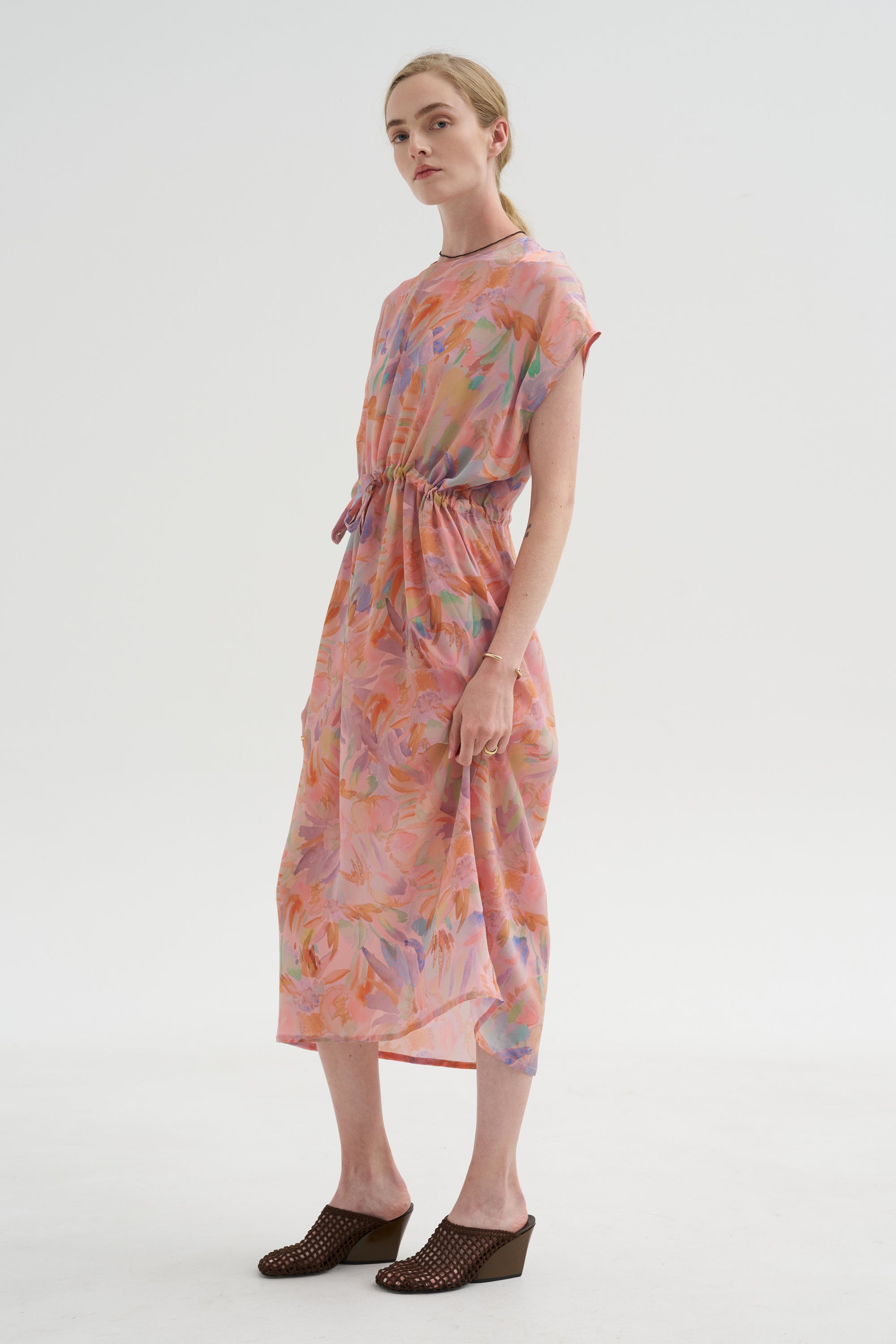 Simple Dress, Pink Bouquet