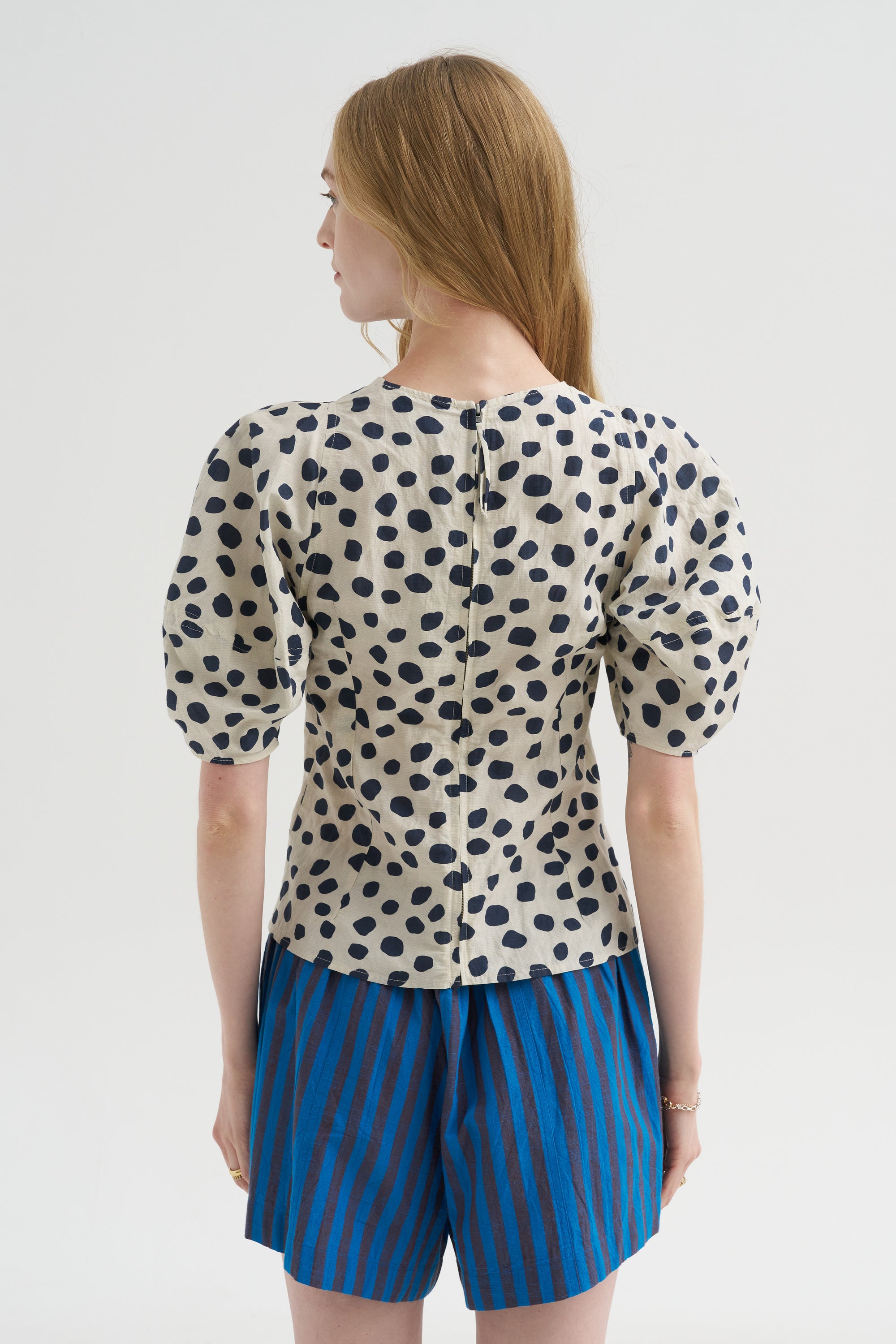 Lino Top, Yayoi Cream &amp; Navy