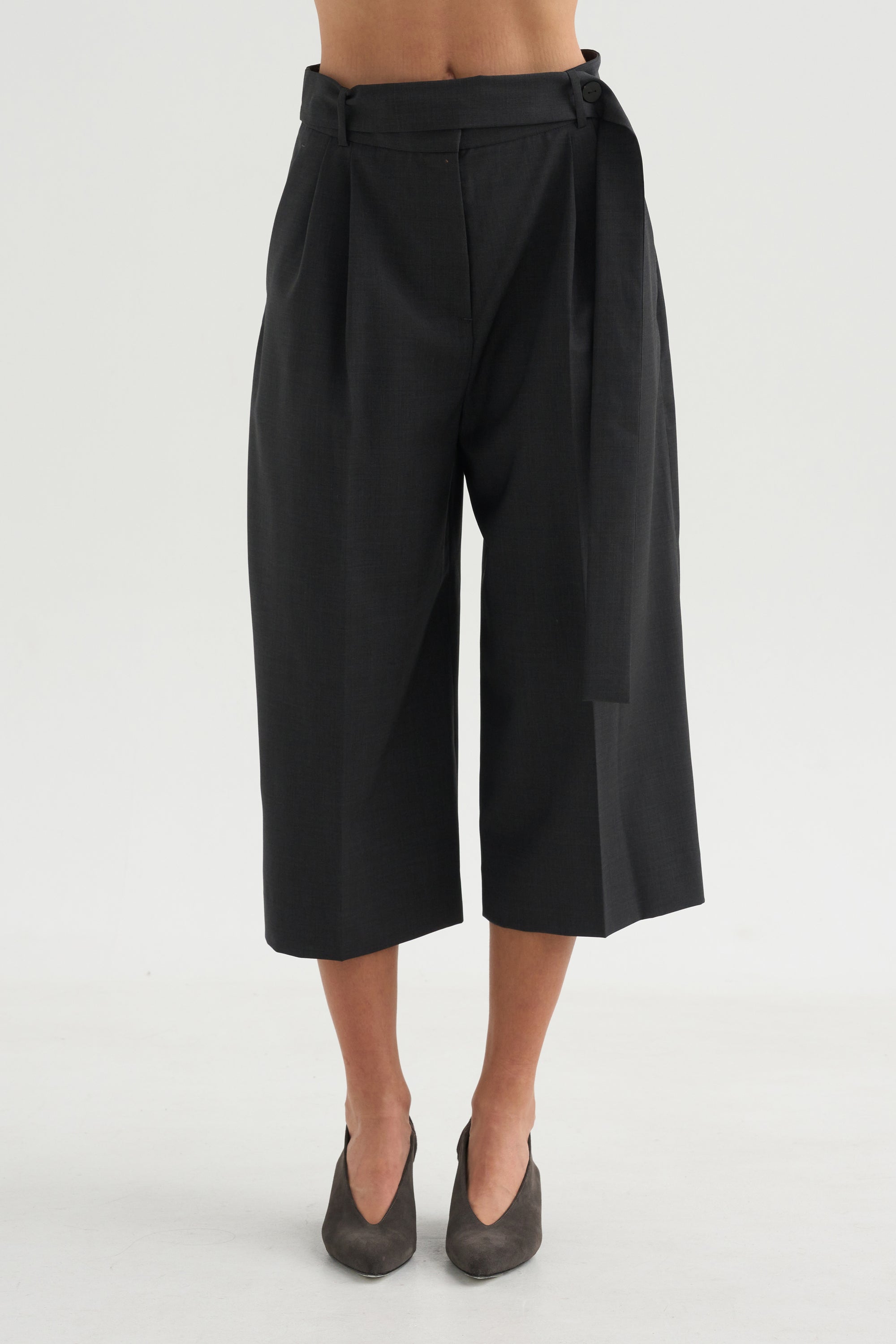Reeve Culotte With Belt, Charcoal