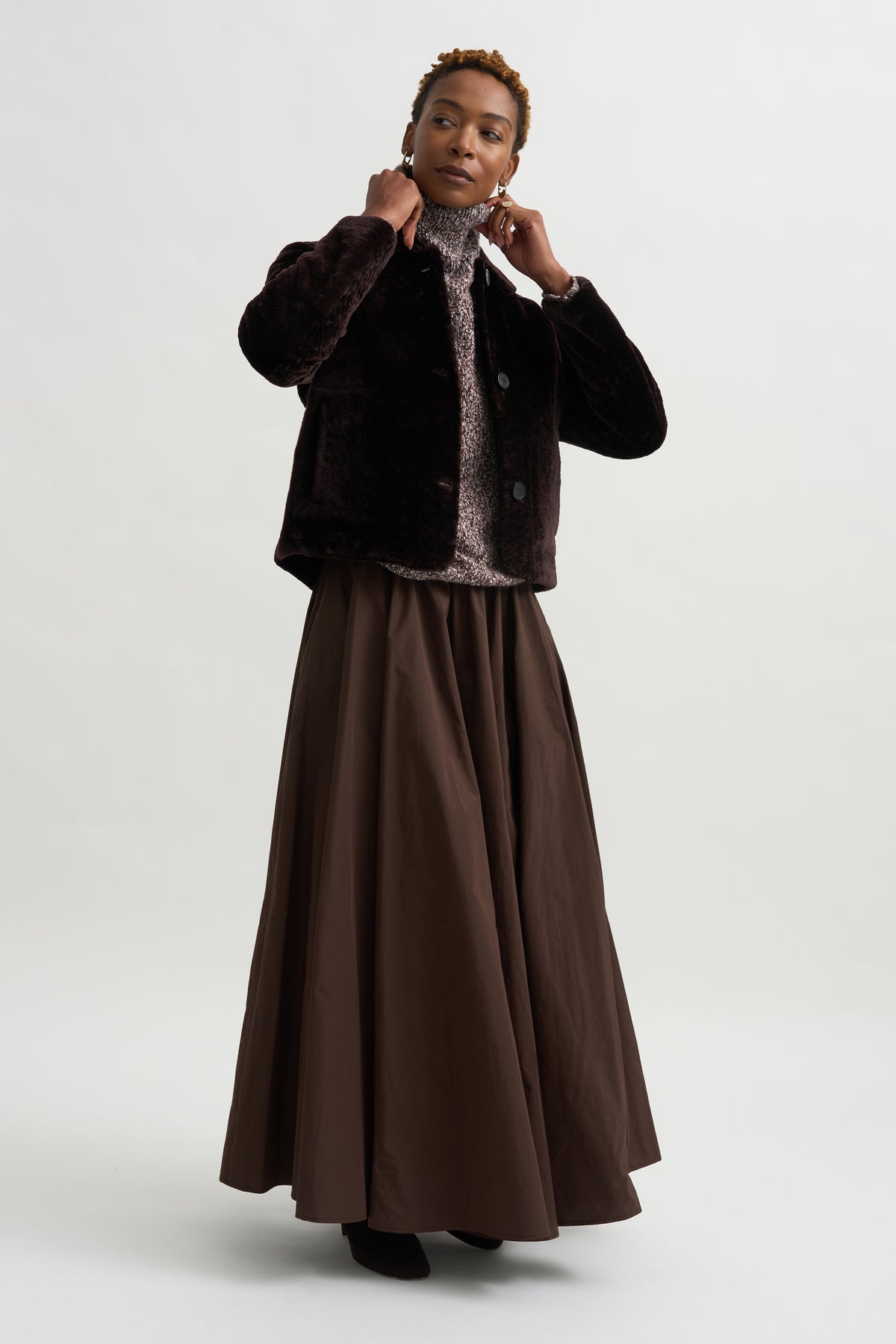 Emy - Merino Velvet, Coffee Bean
