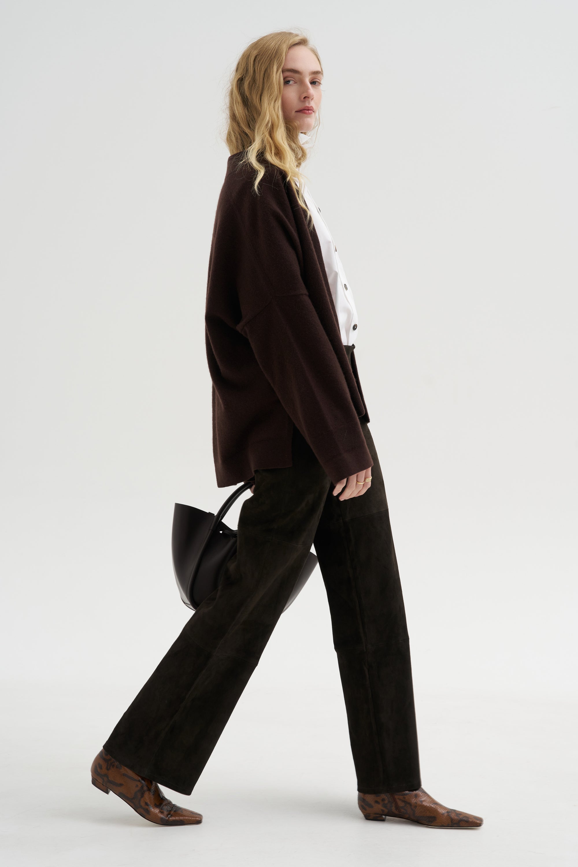 Karina - Stretch Suede, Iron
