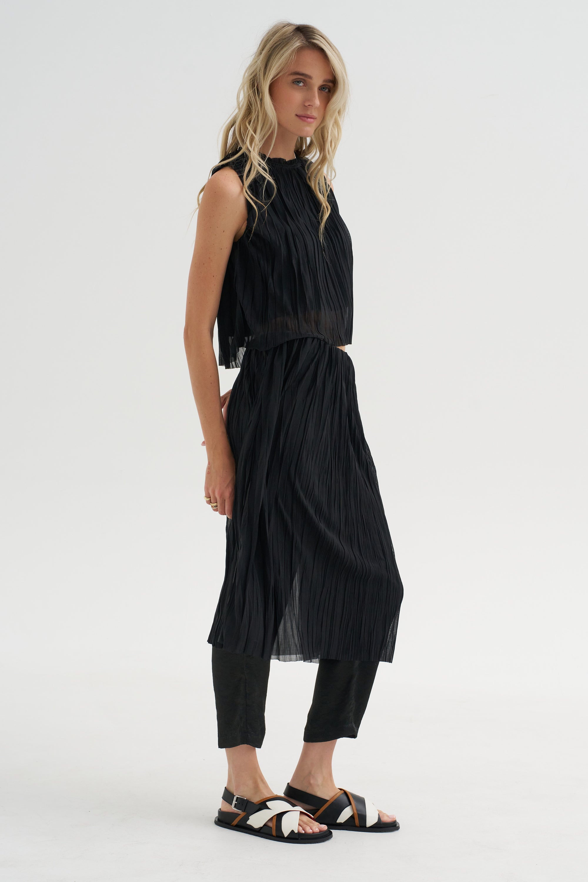 Random Pleats Chiffon Skirt Pant, Black