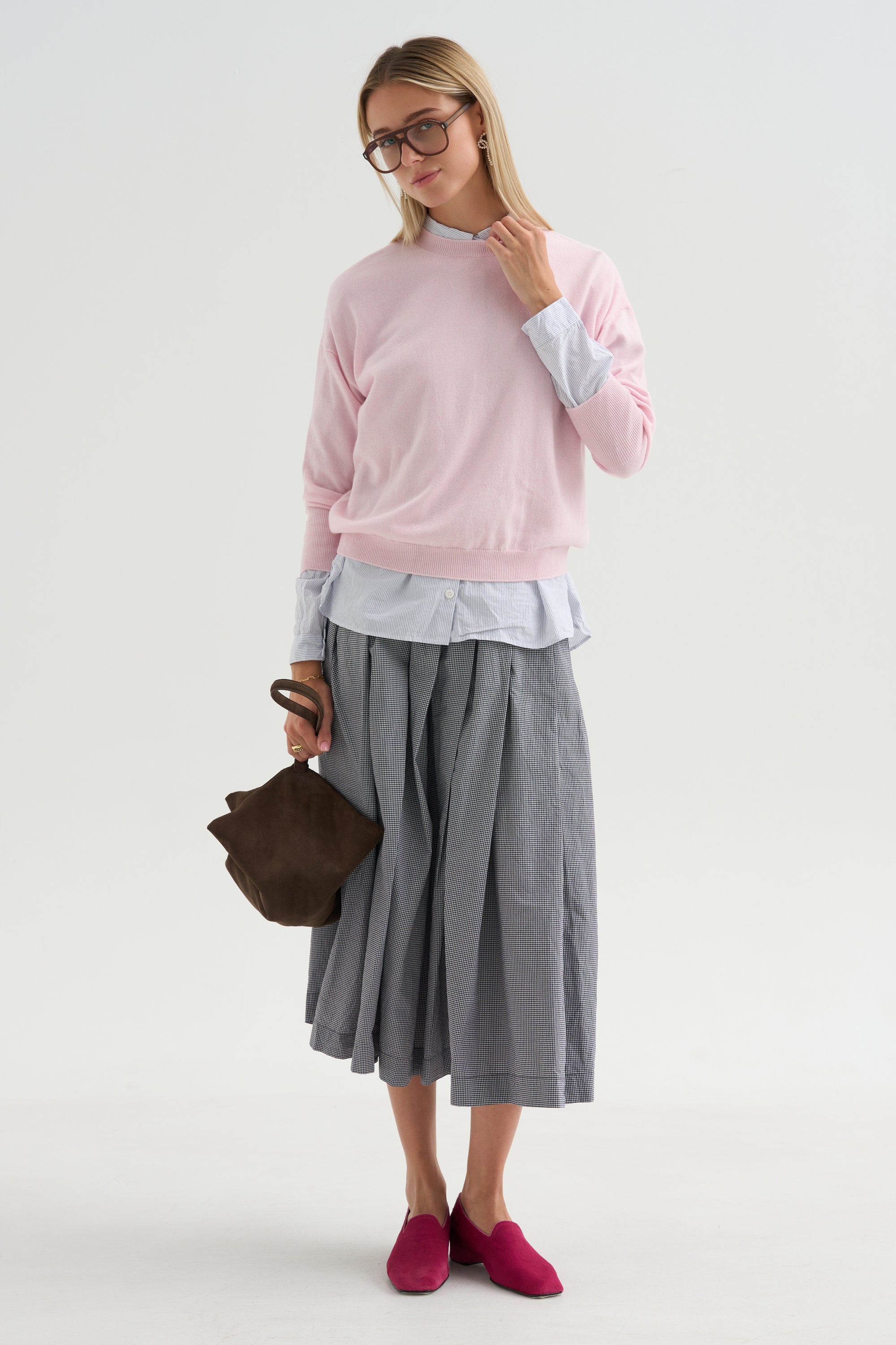 Rina Pulli, Pink