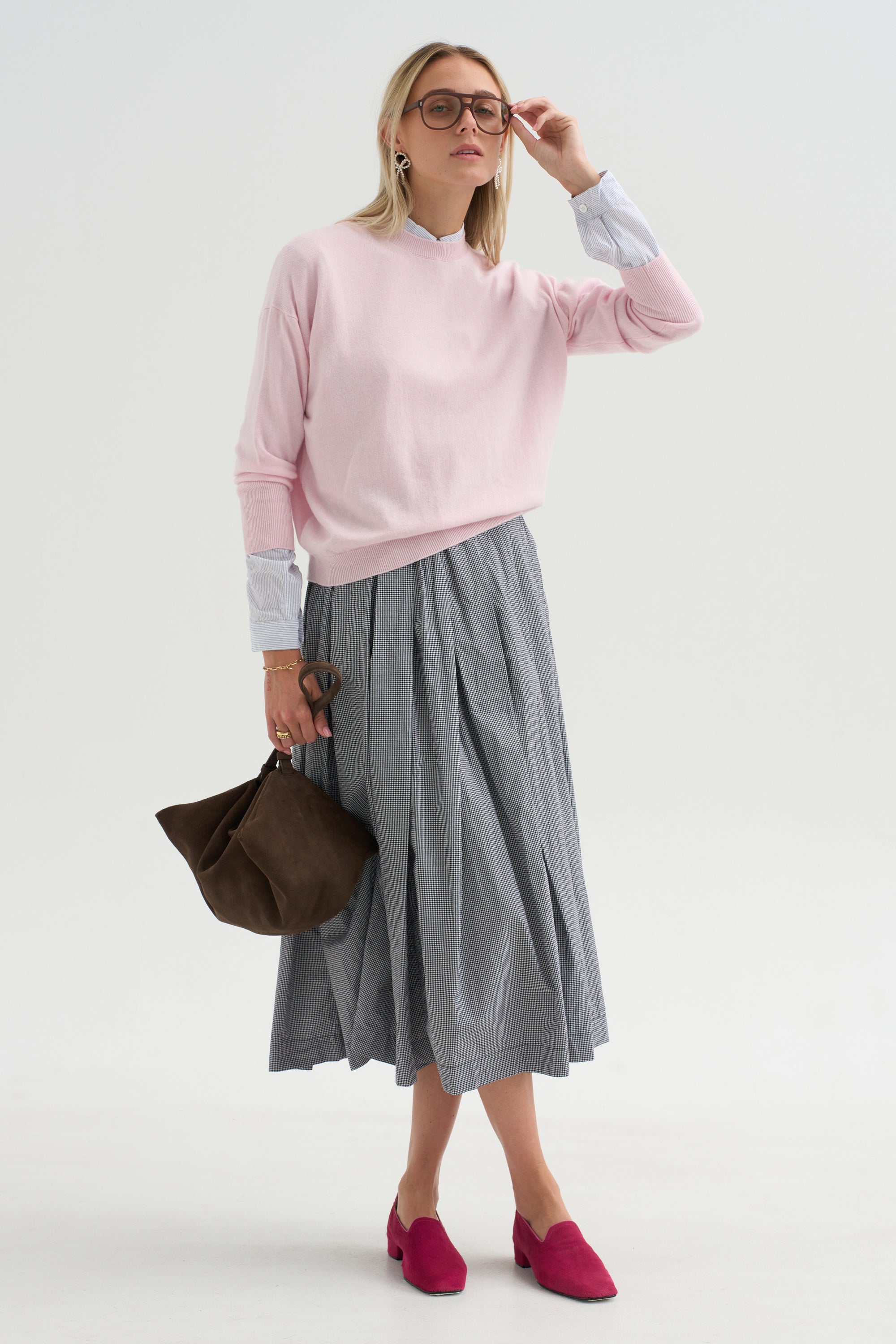 Rina Pulli, Pink