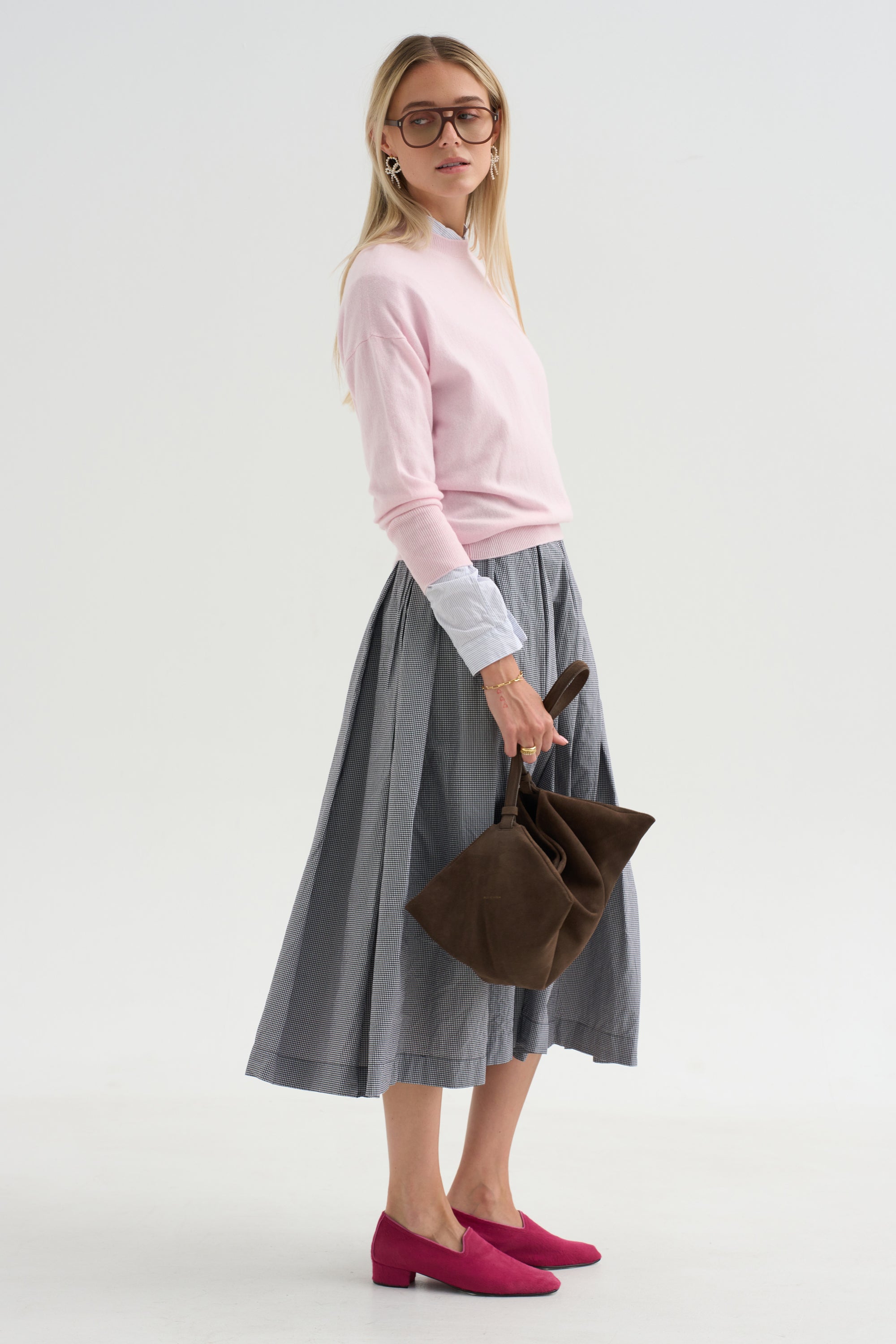 Rina Pulli, Pink