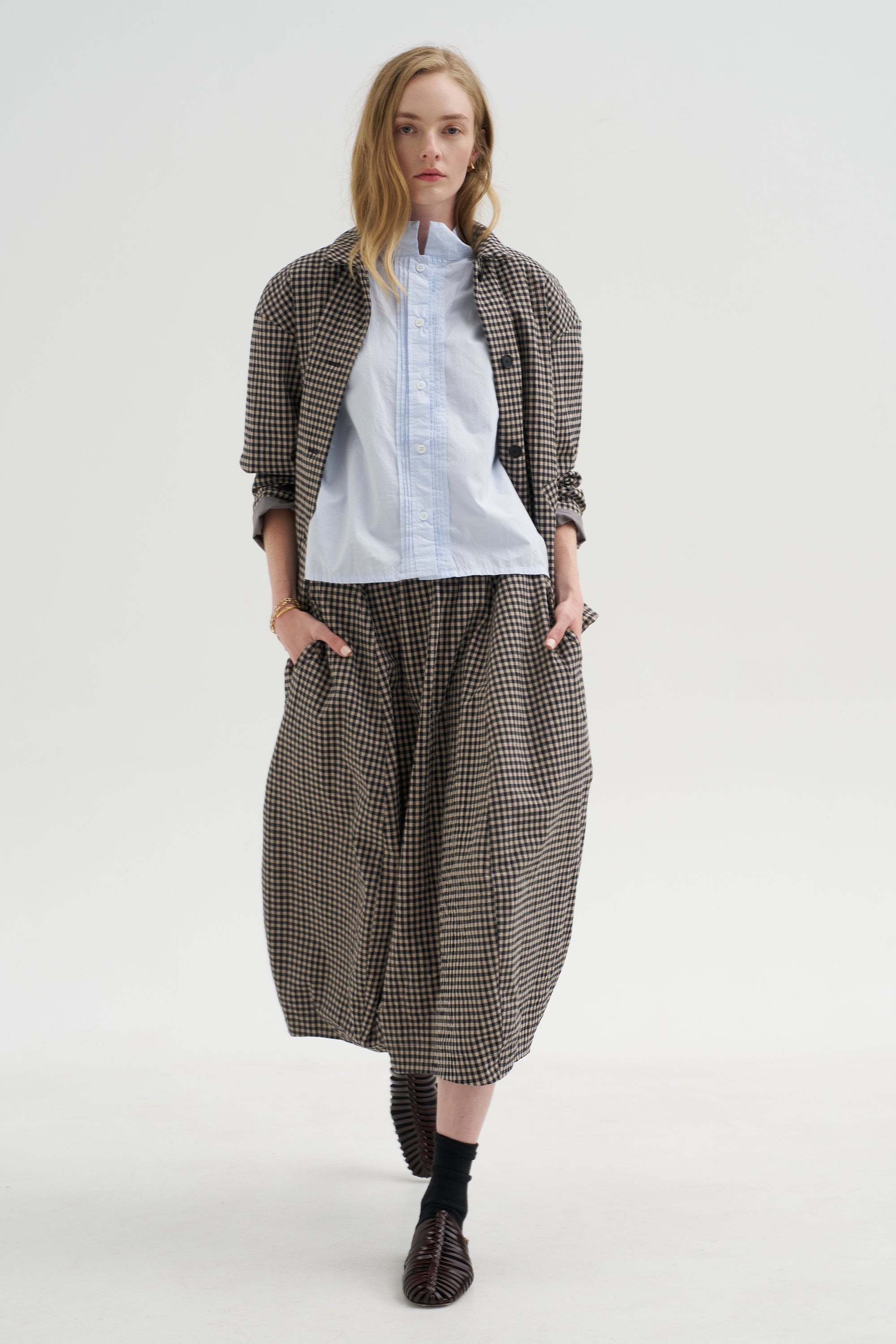 Claudia Shirt, Azur