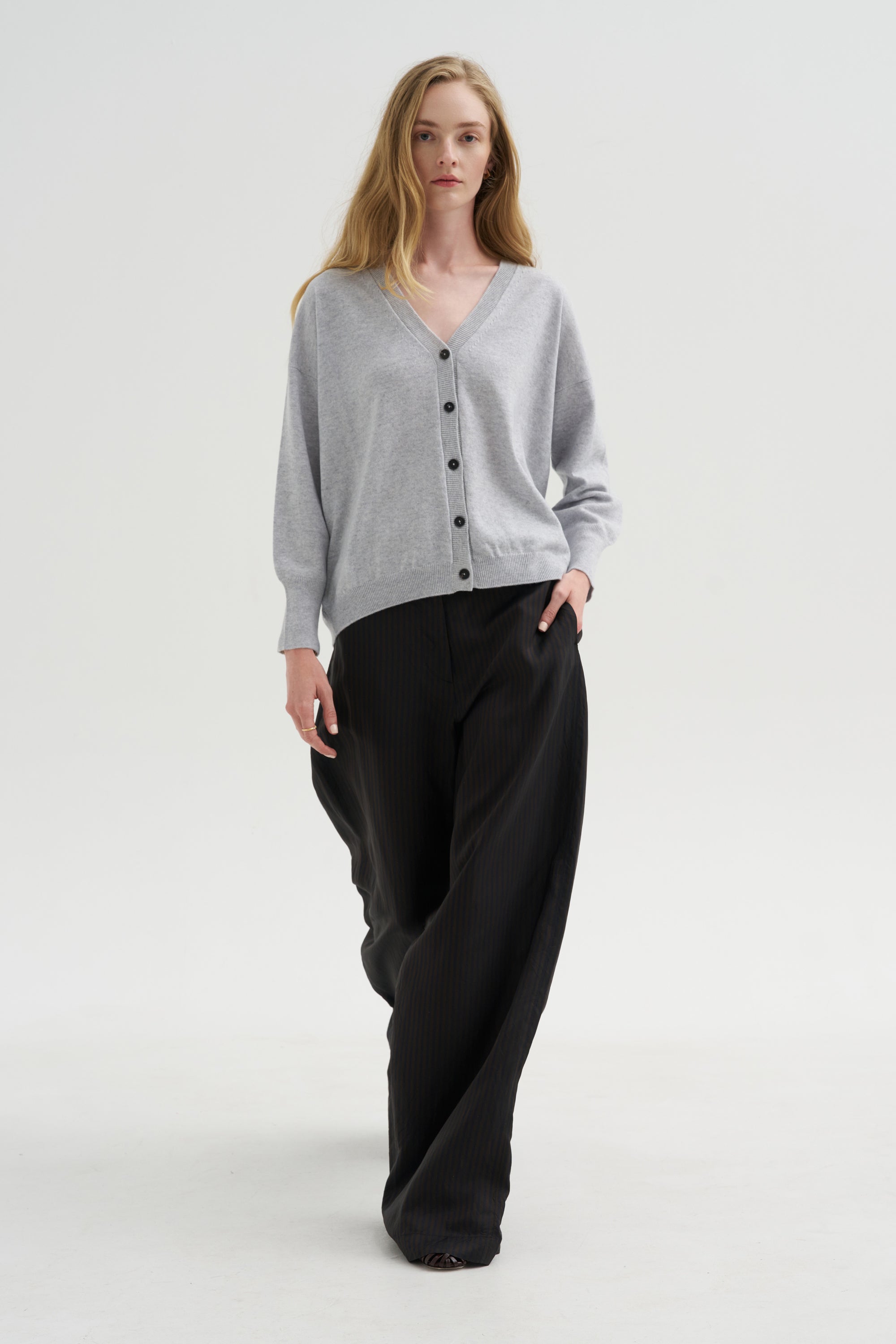 Cory Cardigan, Fog