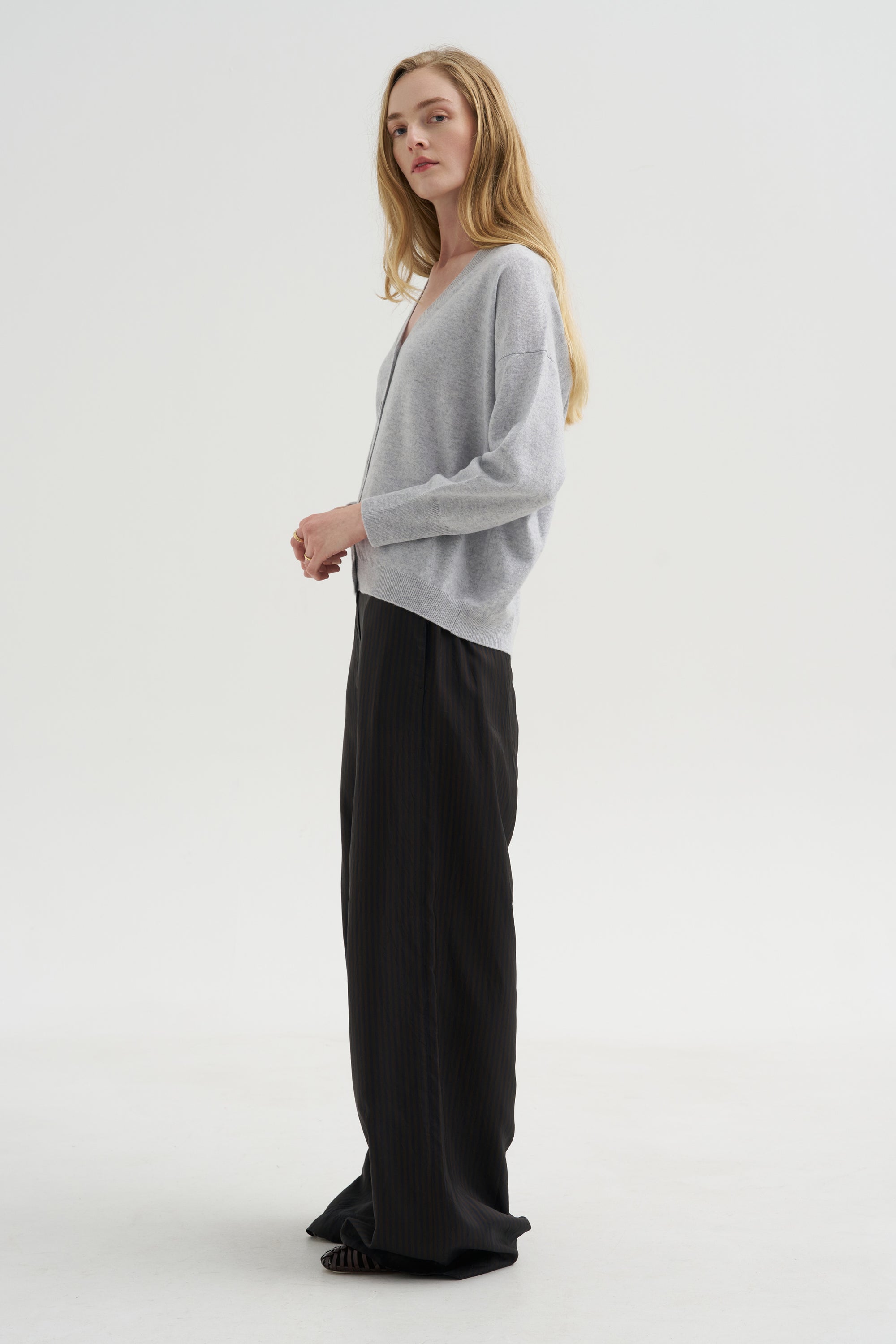Cory Cardigan, Fog