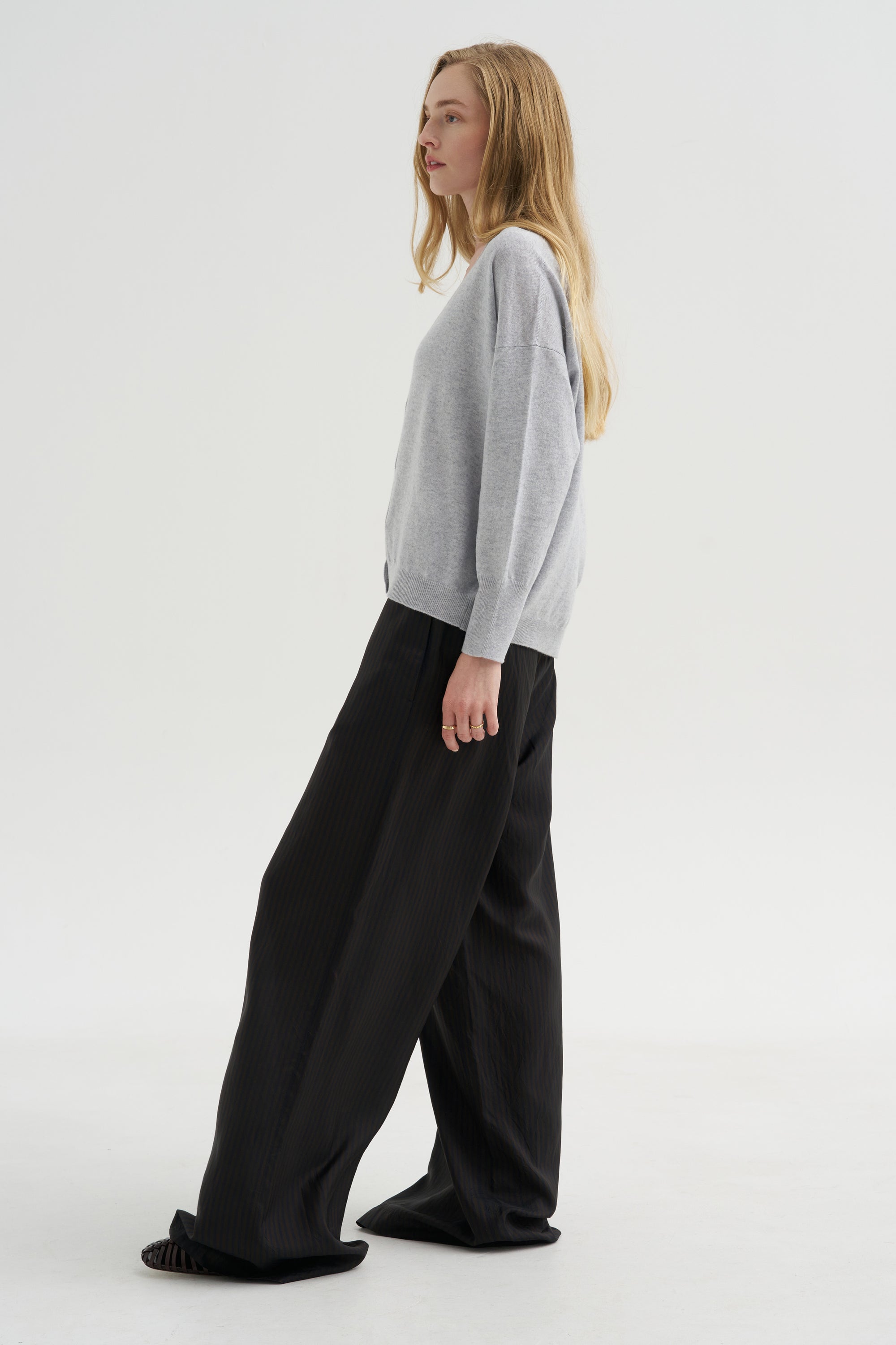 Cory Cardigan, Fog
