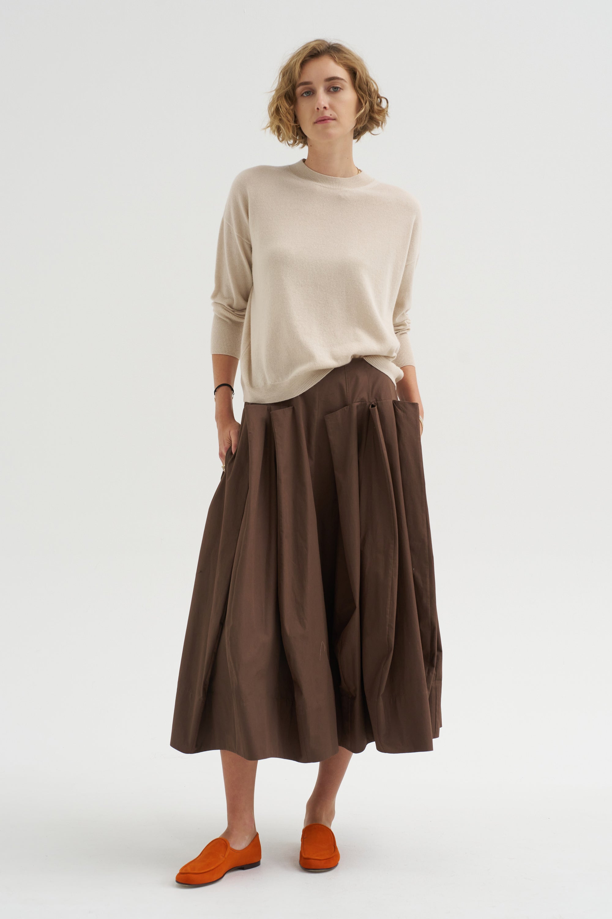 Rina Pulli, Almond