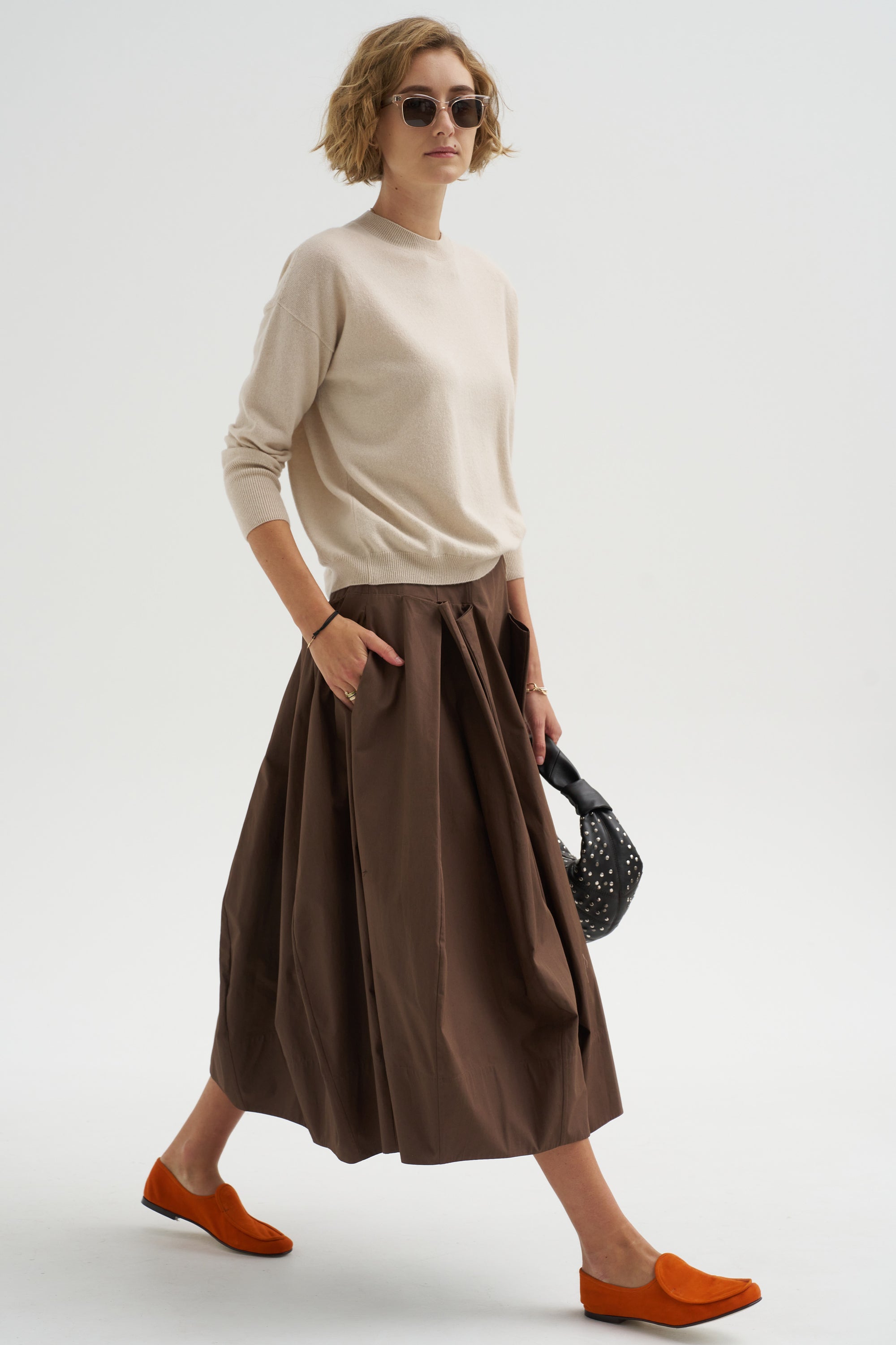 Rina Pulli, Almond