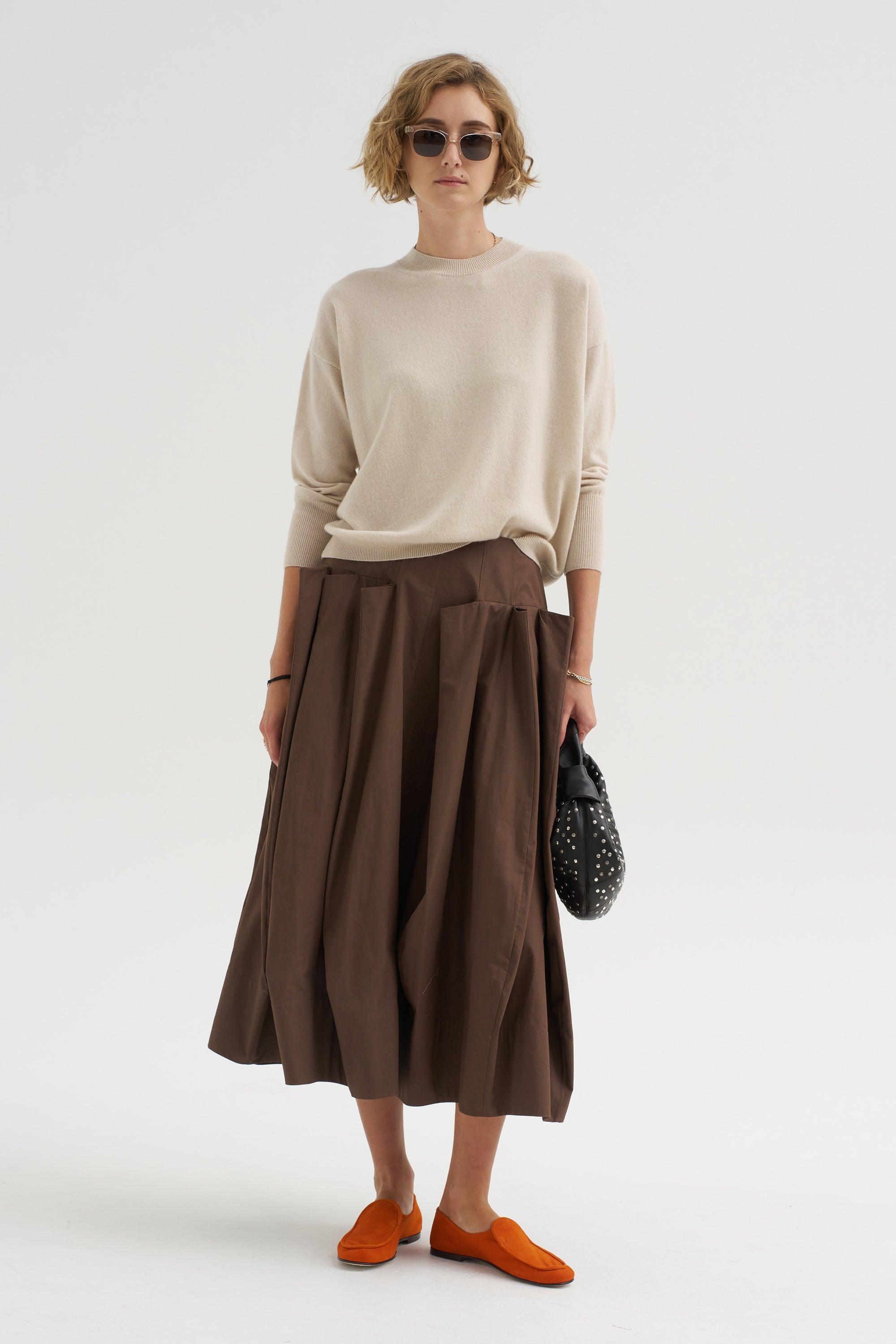 Rina Pulli, Almond
