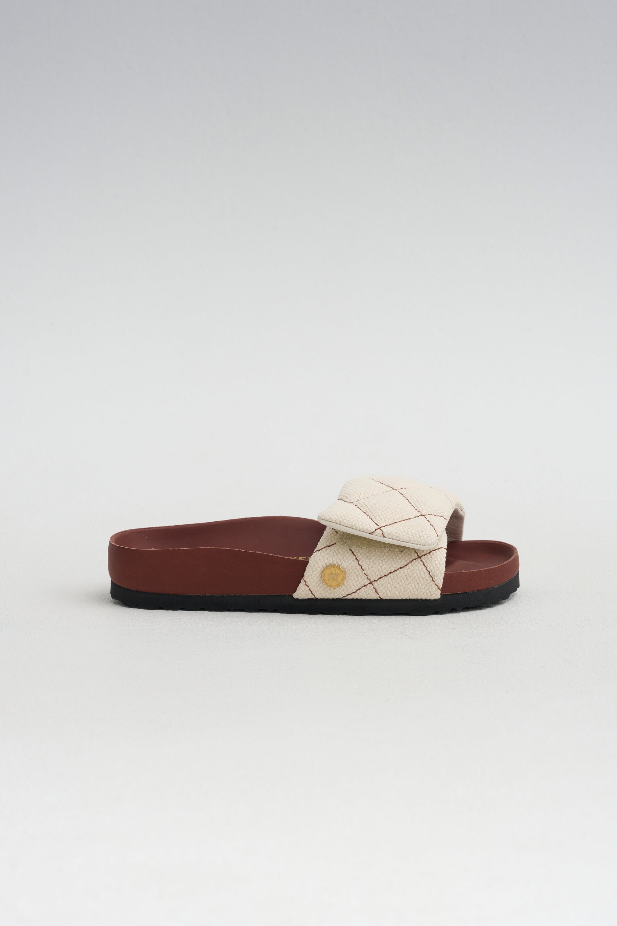 1774 Sylt, Cinnamon Canvas