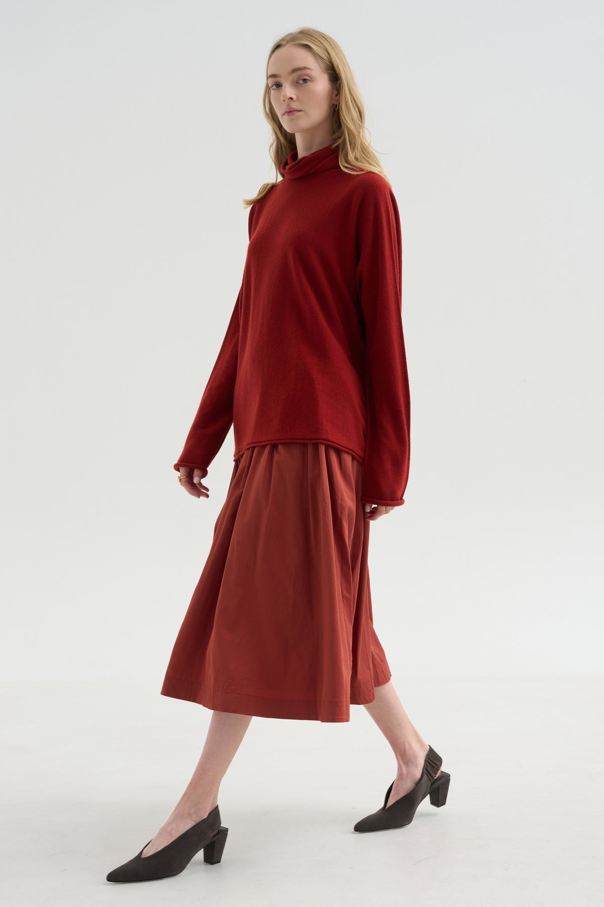 Bb Pleat Skirt, Brick