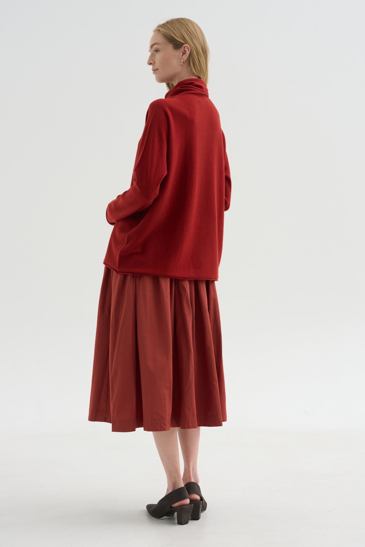 Bb Pleat Skirt, Brick