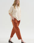Tippy Pant, Brick